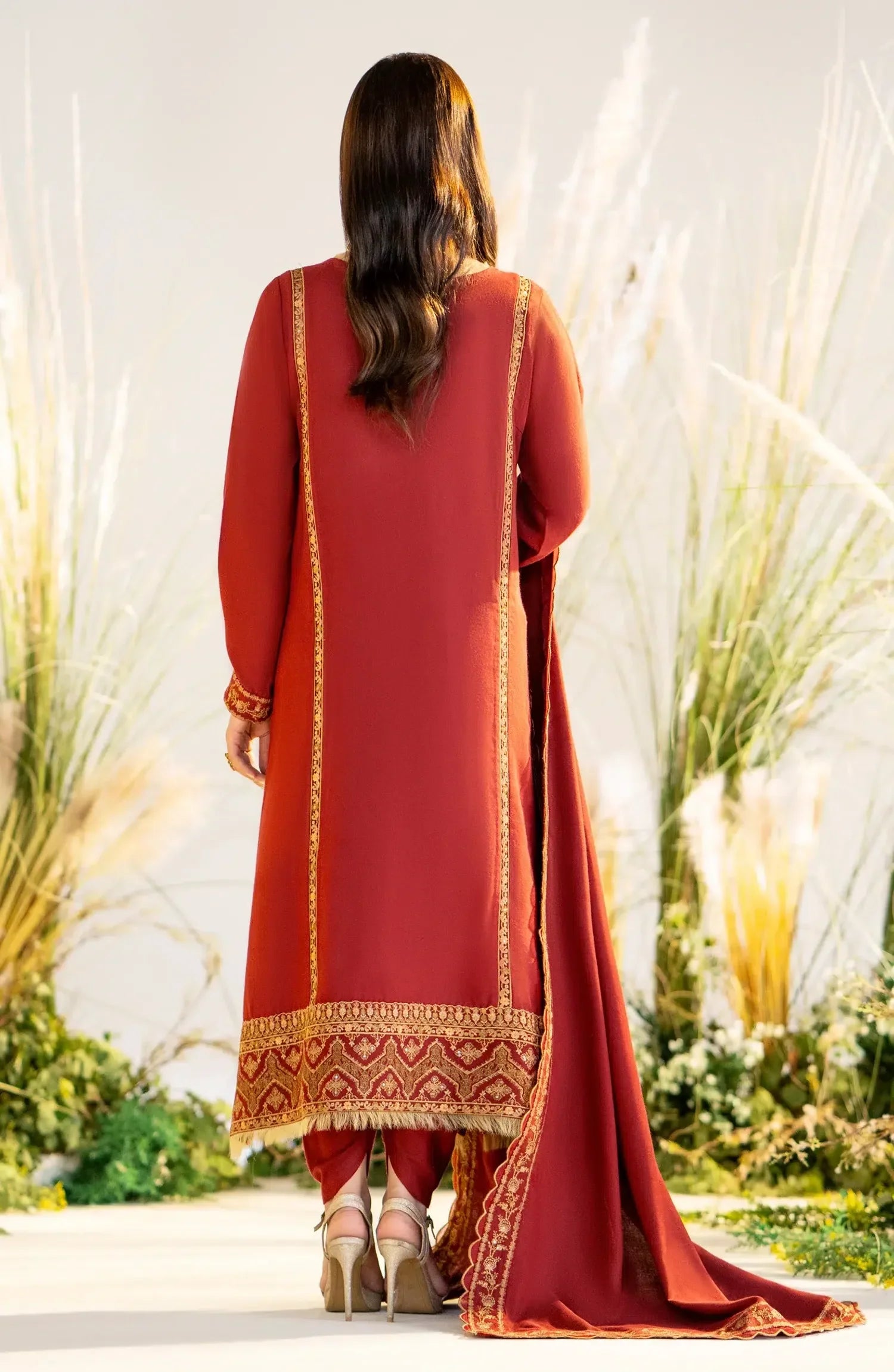 Maryum N Maria | Shehr Bano Winter 23 | HAESEL MW23558 - Aqsa Fabrics