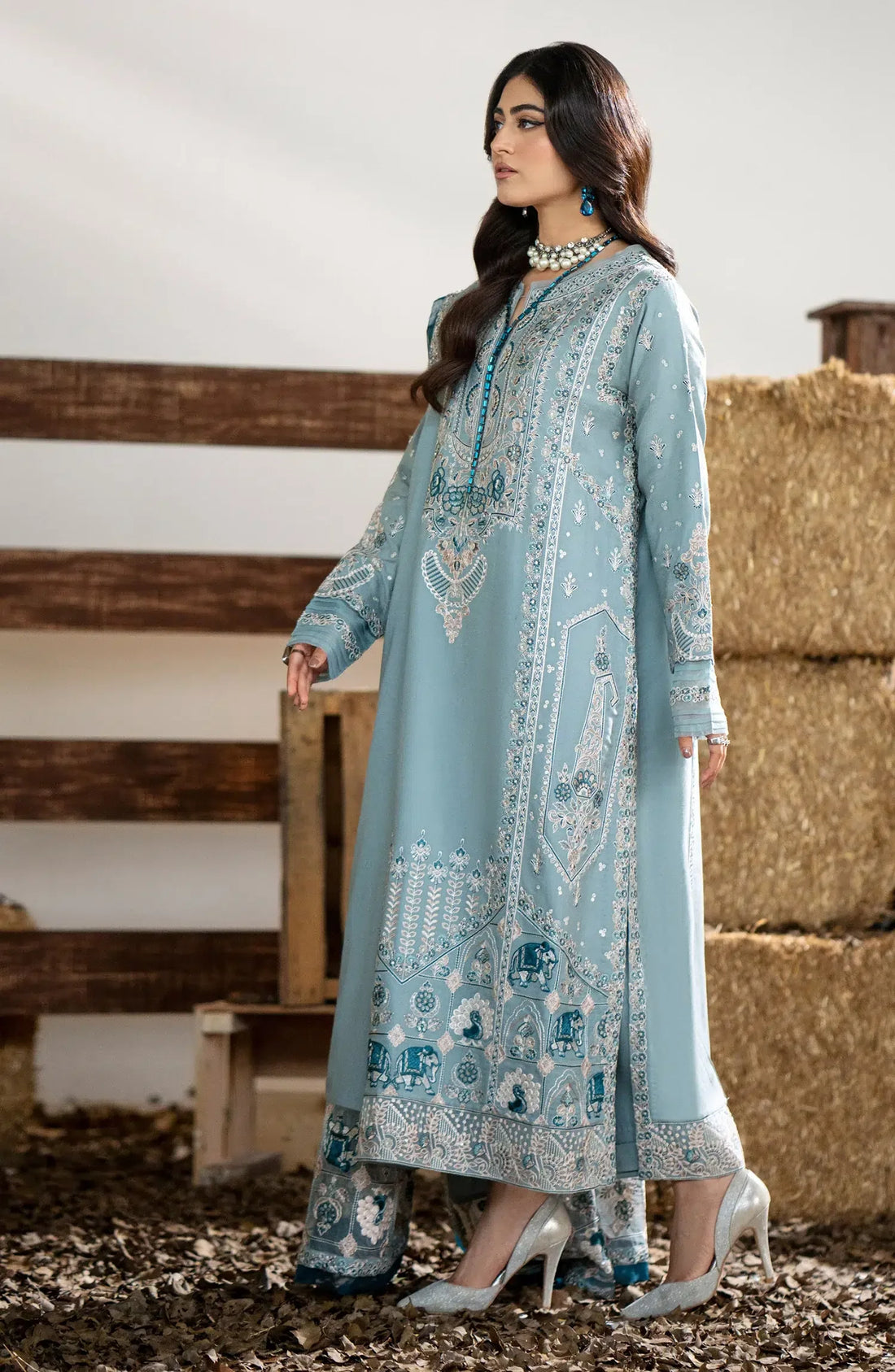 Maryum N Maria | Shehr Bano Winter 23 | PREET MW23557 - Aqsa Fabrics
