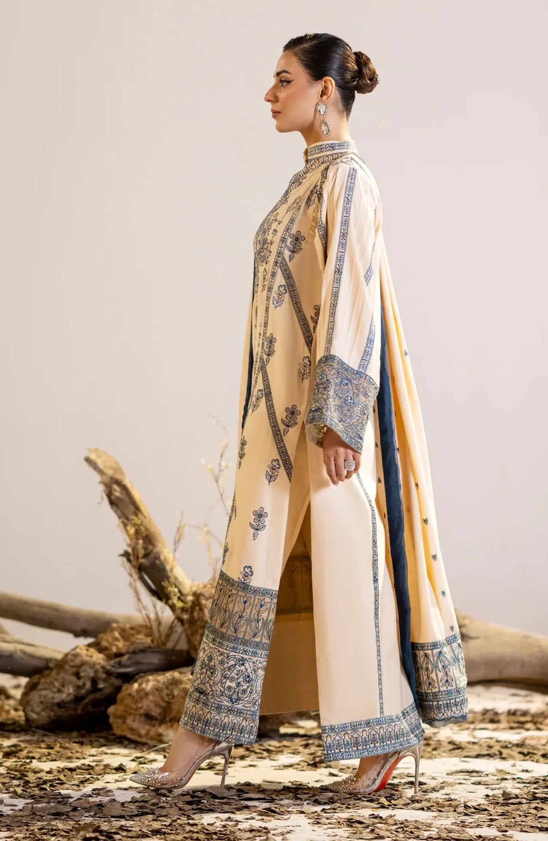 Maryum N Maria | Shehr Bano Winter 23 | DALBIR MW23559 - Aqsa Fabrics