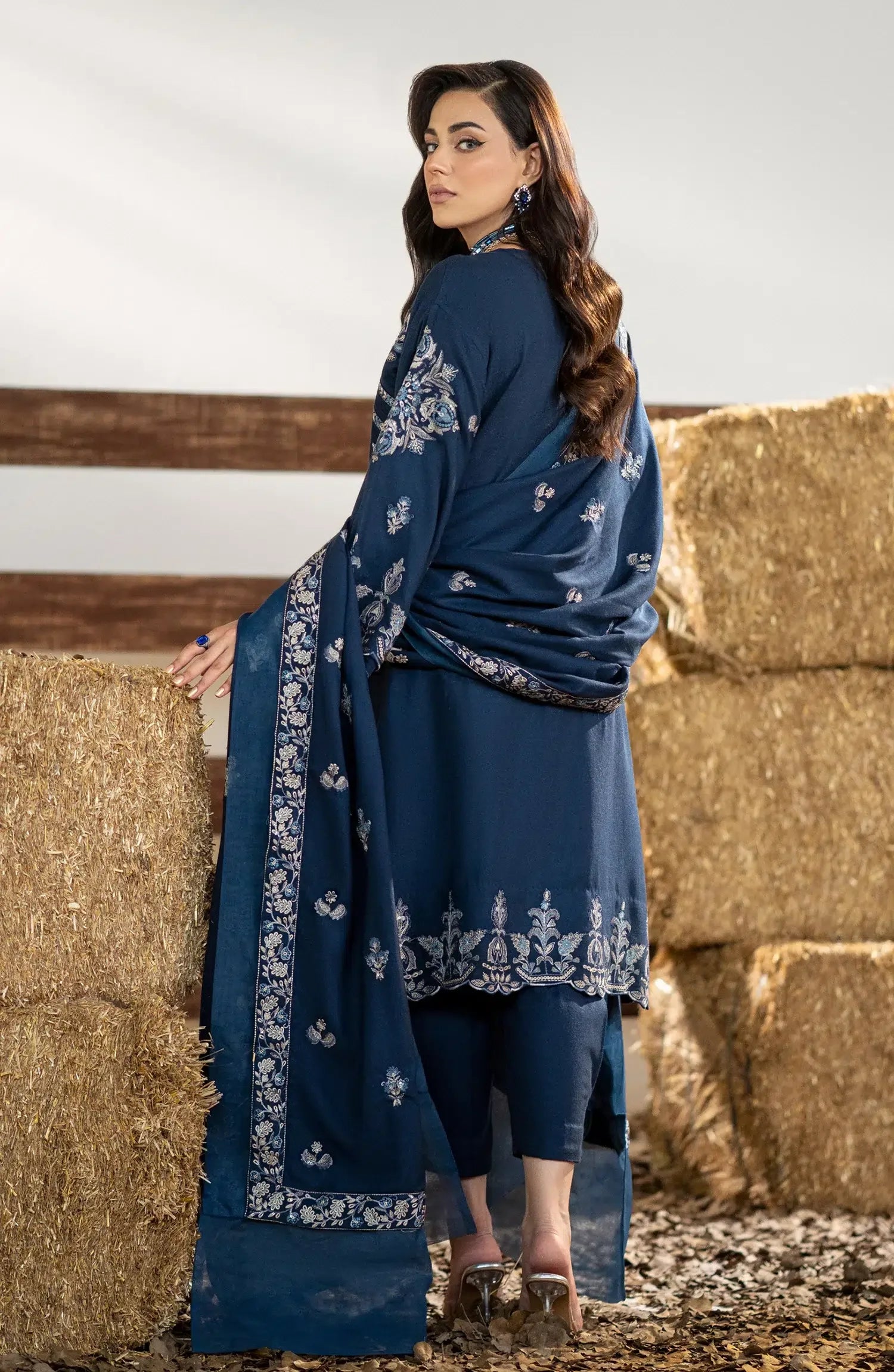Maryum N Maria | Shehr Bano Winter 23 | BIRVA MW23551 - Aqsa Fabrics
