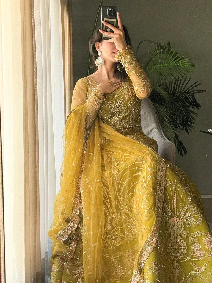 Epoque | Avanti Wedding Formals | Mehru Nisa - Aqsa Fabrics