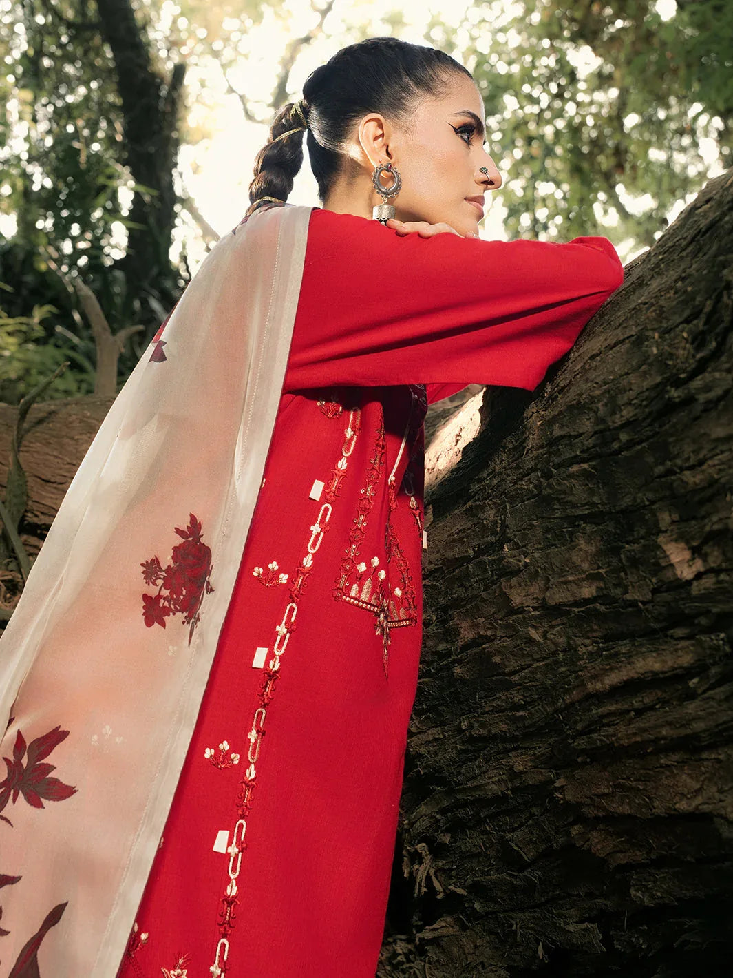 Hemstitch | The Garden Lawn | Midnight Rose - Aqsa Fabrics