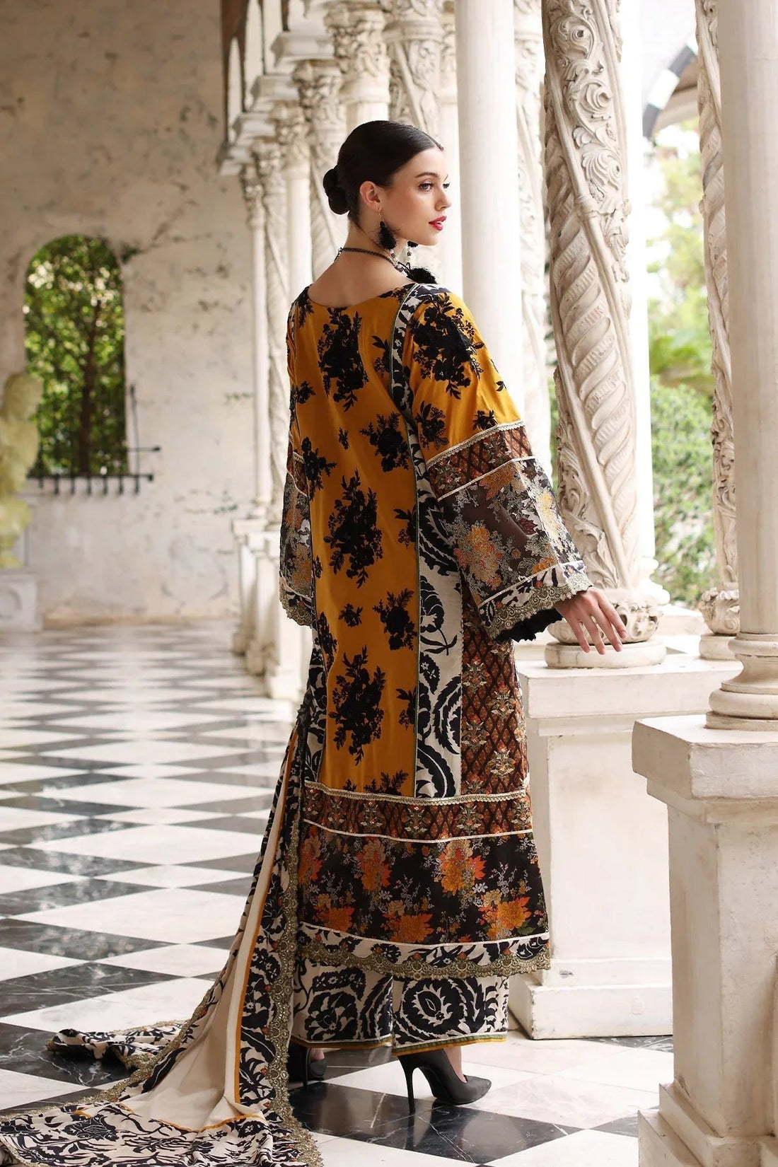 Mina Kashif | Festive Lawn | Leyla - Aqsa Fabrics