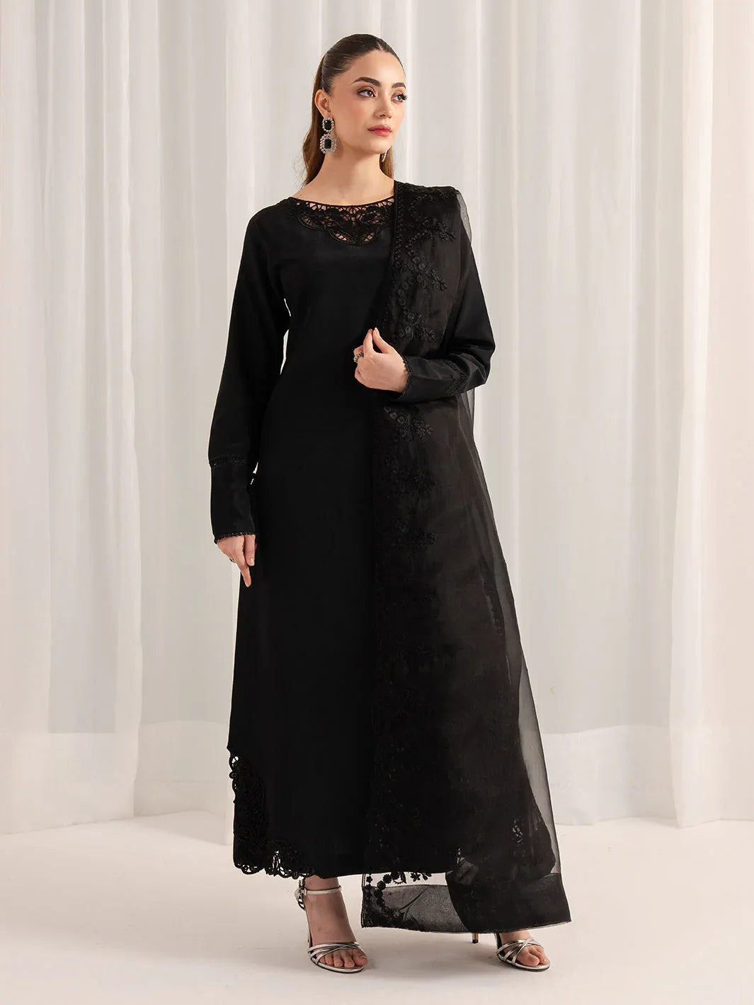 Izel | The Silk Chapter | Minuit - Aqsa Fabrics