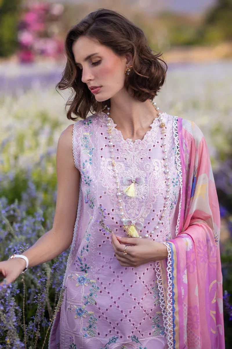 Mushq | Hemline The Secret Garden | GERBERA - Aqsa Fabrics