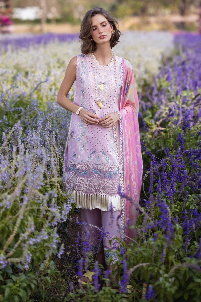 Mushq | Hemline The Secret Garden | GERBERA - Aqsa Fabrics
