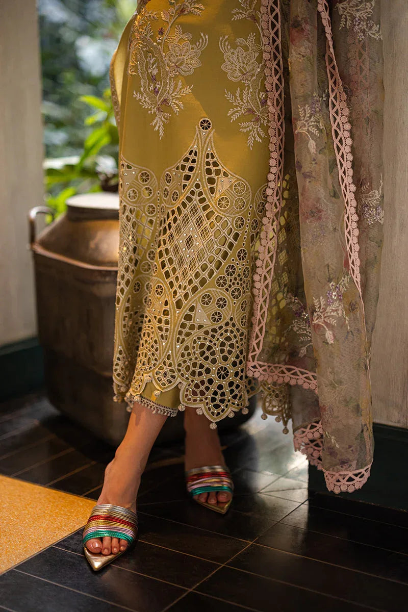 Mushq | Orient Express Luxury Lawn | DELICE - Aqsa Fabrics