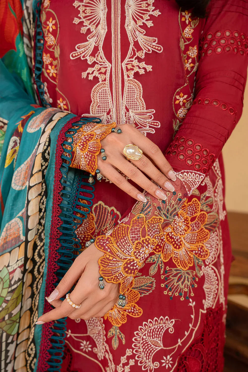 Saira Rizwan | Luxury Lawn 25 | MANON-SRL25-02 - Aqsa Fabrics