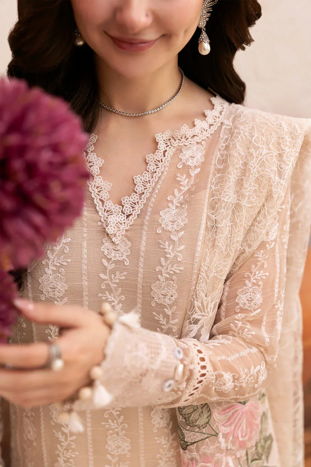 Saira Rizwan | Luxury Lawn 25 | MADONNA-SRL25-08 - Aqsa Fabrics