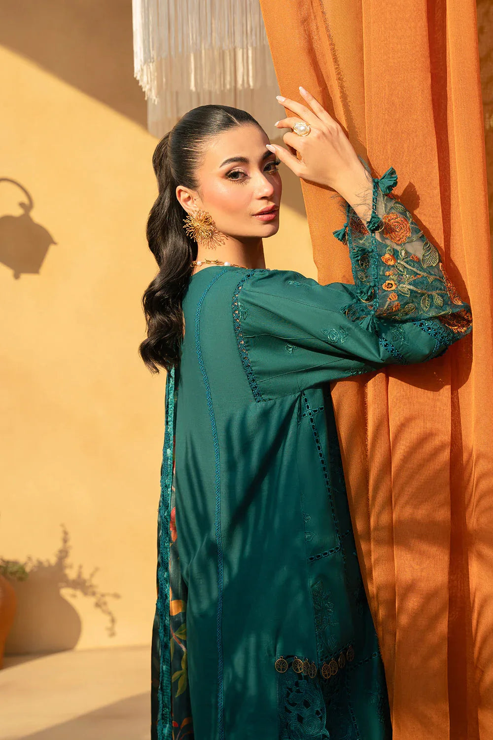 Saira Rizwan | Luxury Lawn 25 | LIRA-SRL25-10 - Aqsa Fabrics