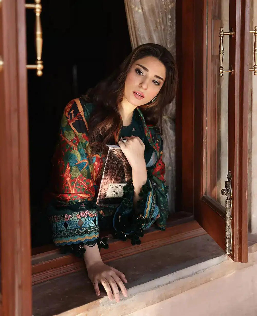 Republic Womenswear | Noemei Luxury Shawl 23 | NWU23-D6-B - Aqsa Fabrics