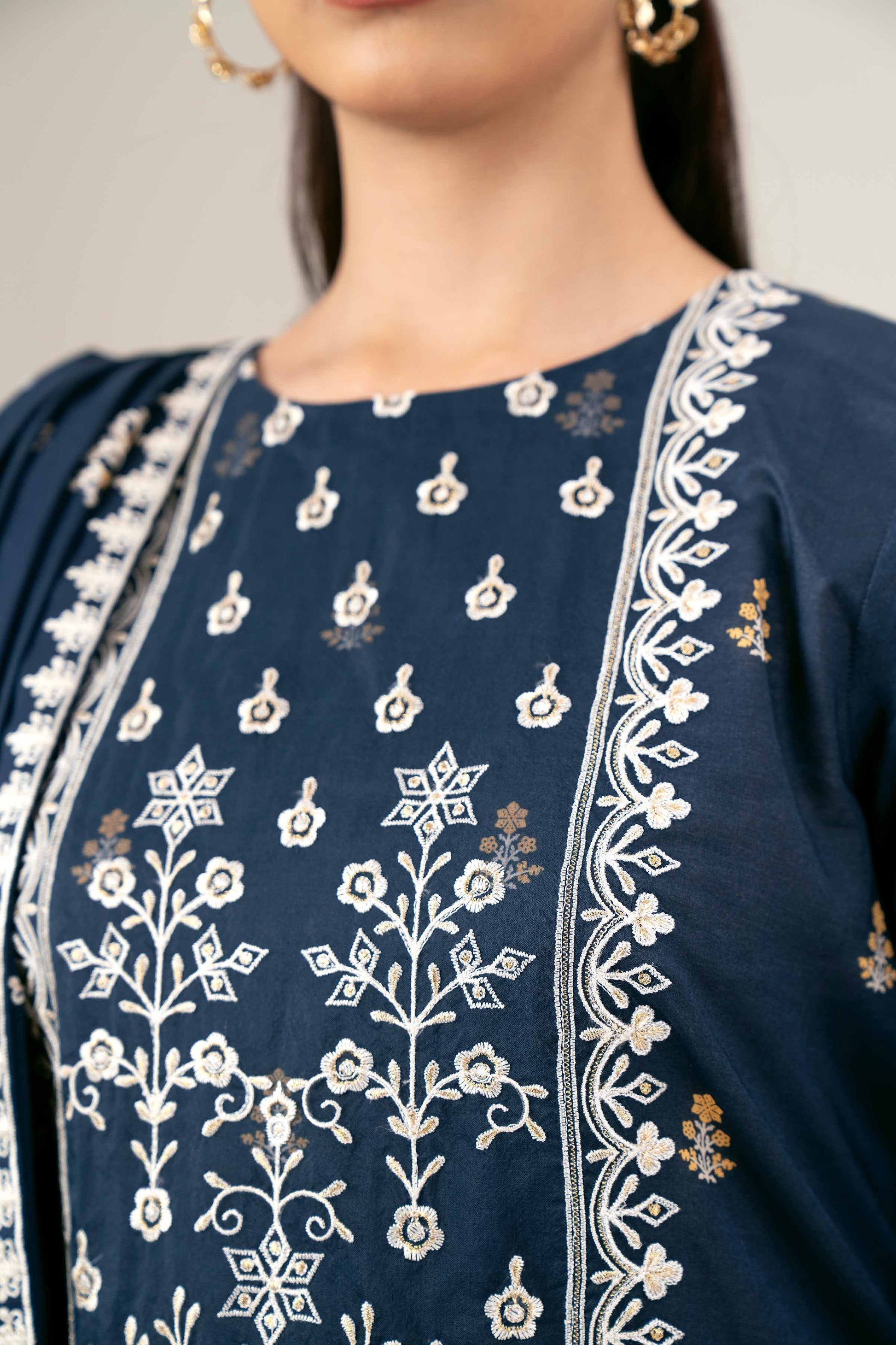 Nishat | Cross Season Edit | 42401989-1 - Aqsa Fabrics
