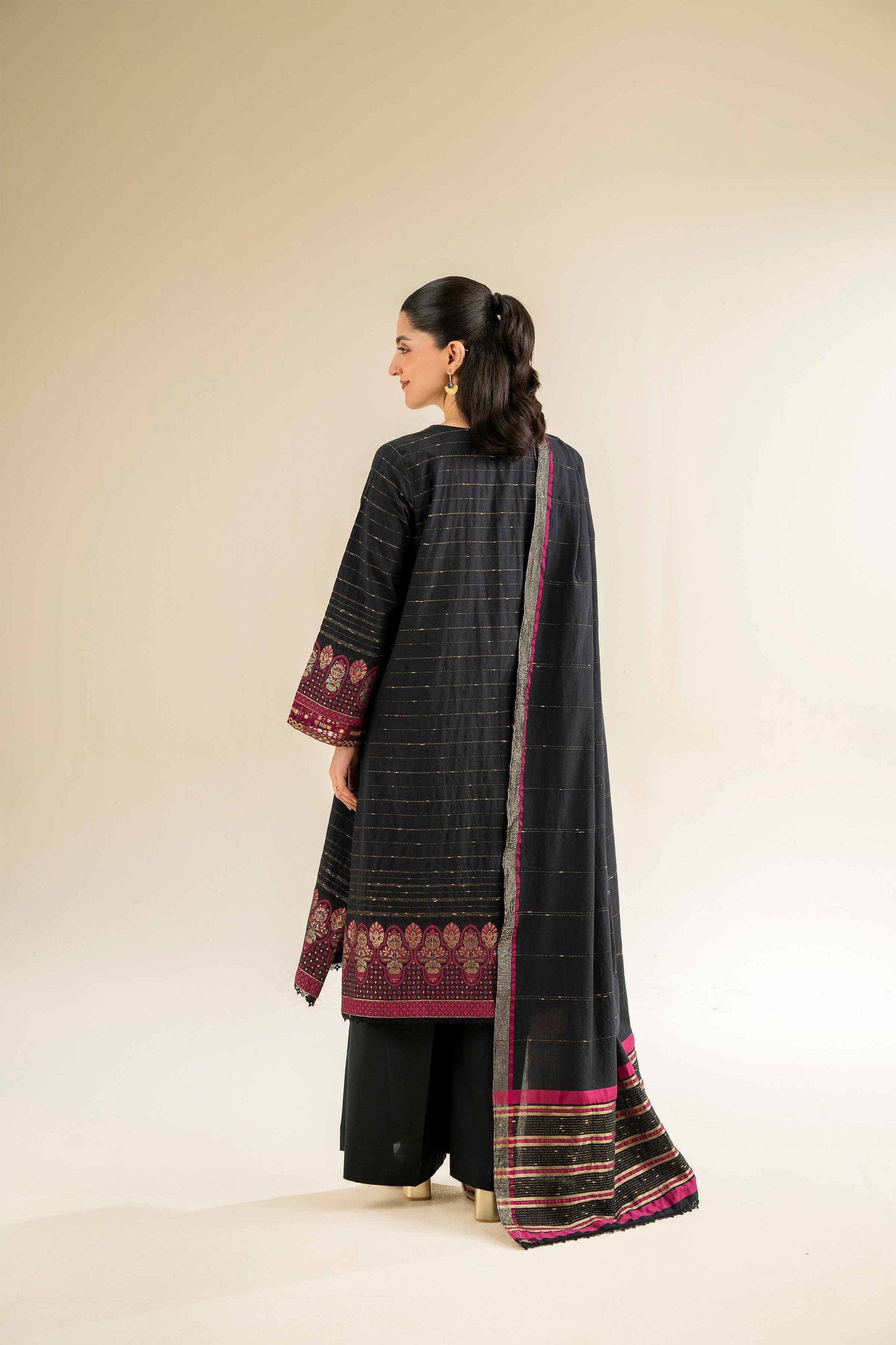Nishat | Cross Season Edit | 42501041 - Aqsa Fabrics