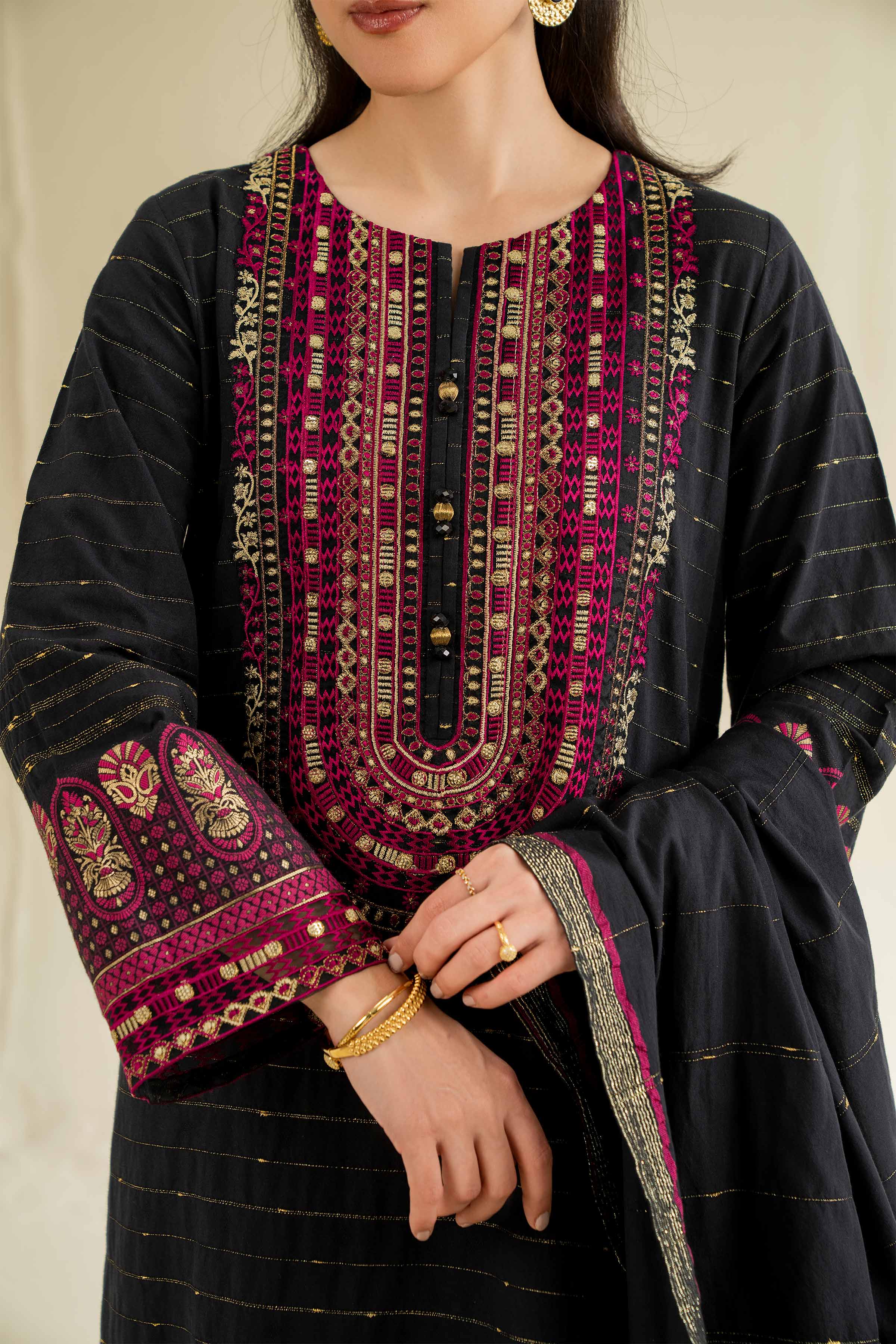 Nishat | Cross Season Edit | 42501041 - Aqsa Fabrics