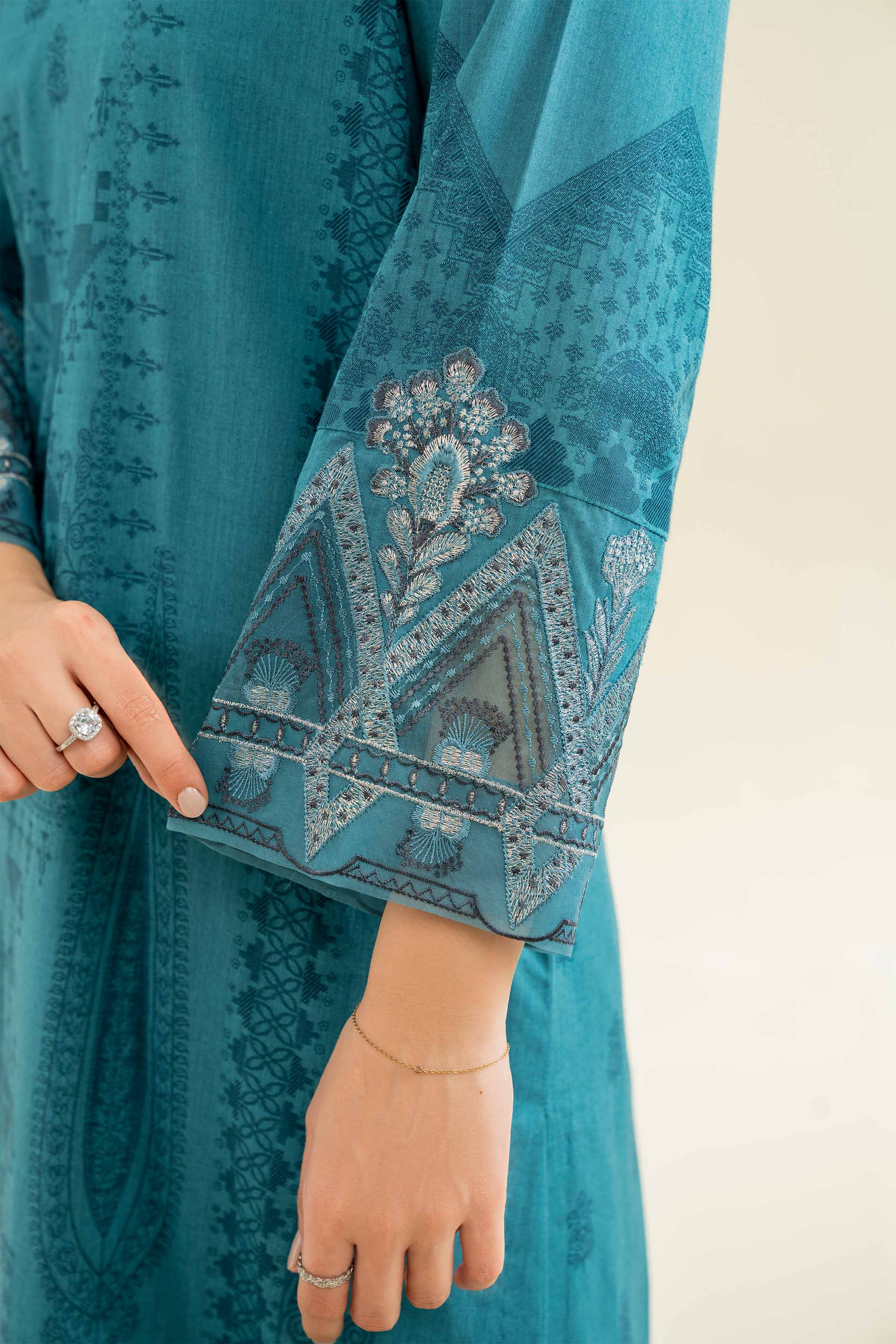 Nishat | Cross Season Edit | 42501044 - Aqsa Fabrics