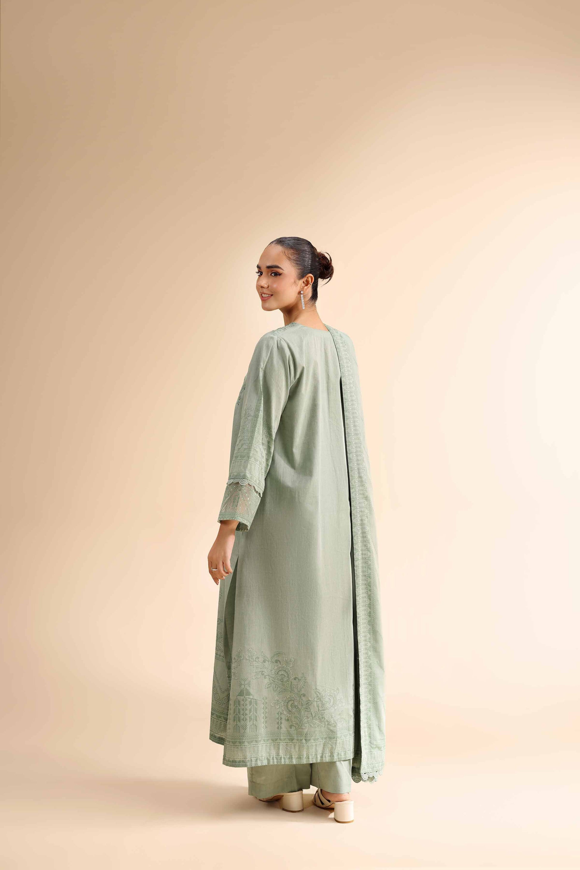 Nishat | Cross Season Edit | 42501046 - Aqsa Fabrics