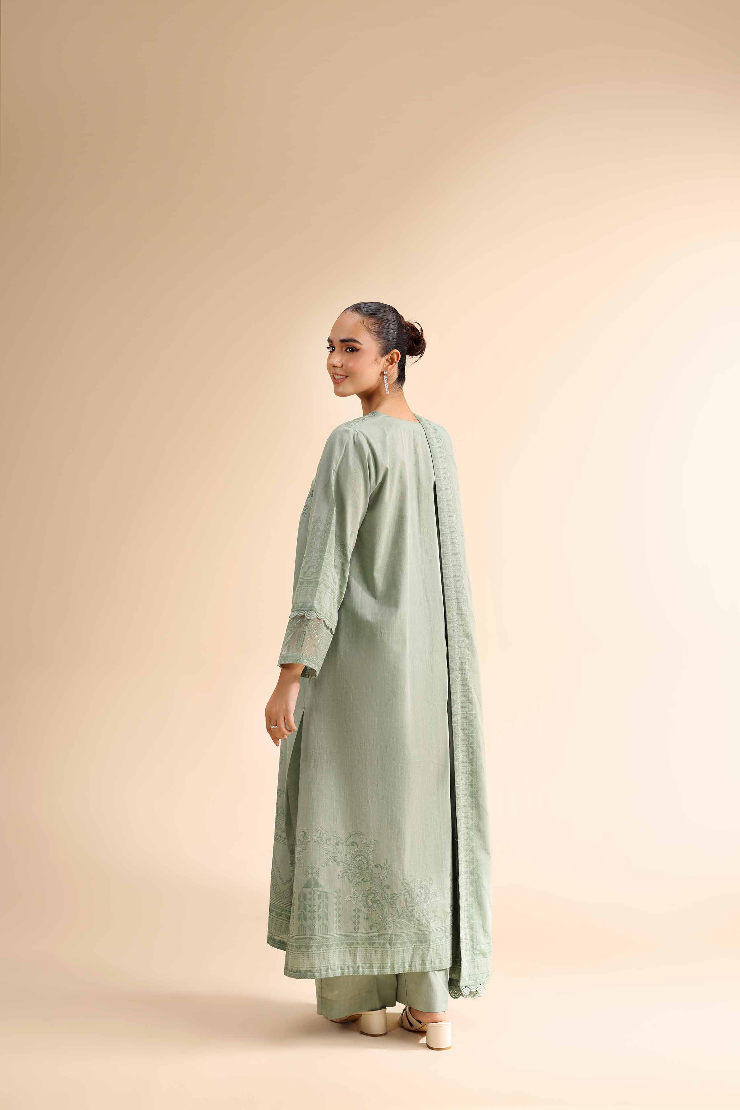 Nishat | Cross Season Edit | 42501046 - Aqsa Fabrics