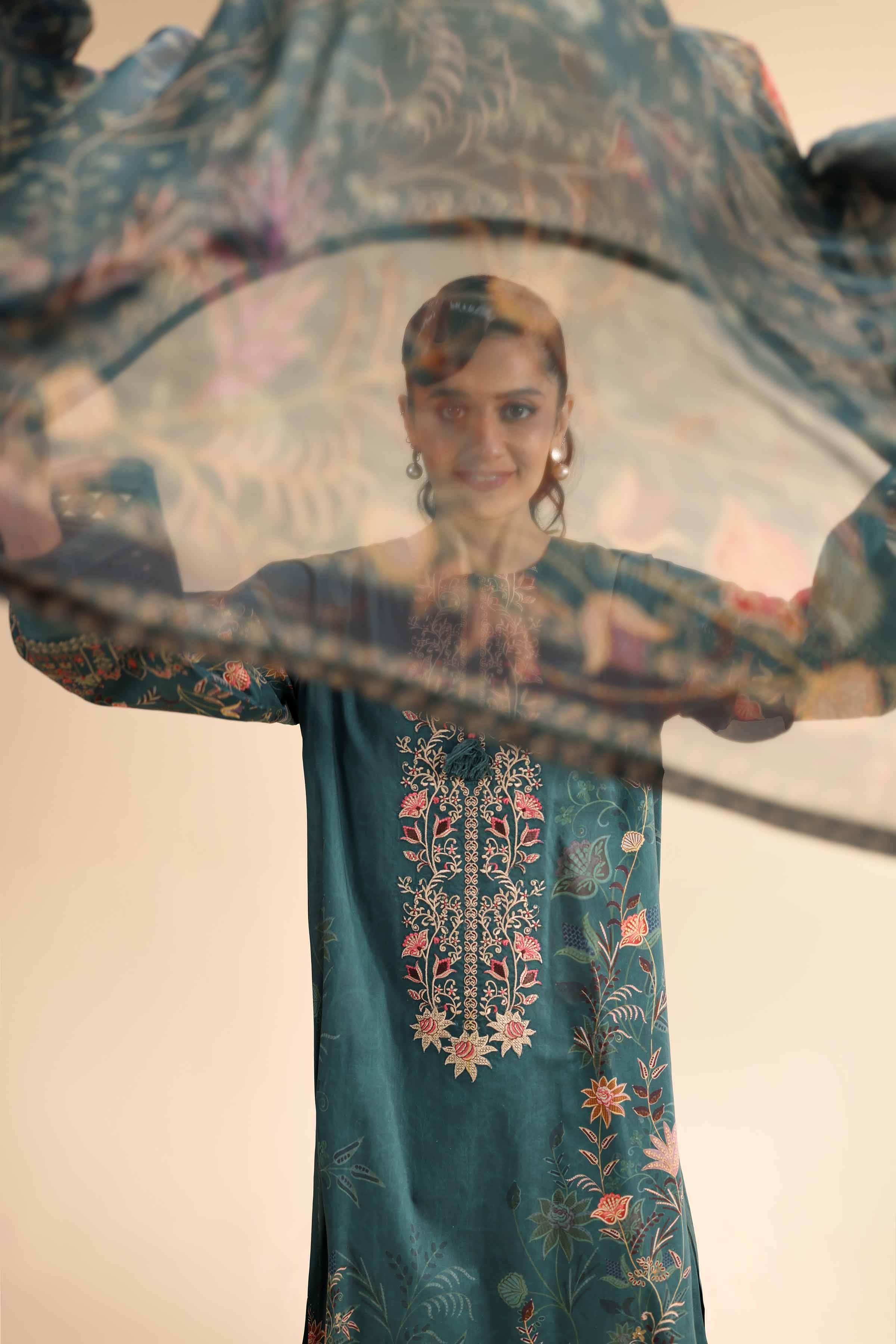 Nishat | Cross Season Edit | 42501057 - Aqsa Fabrics