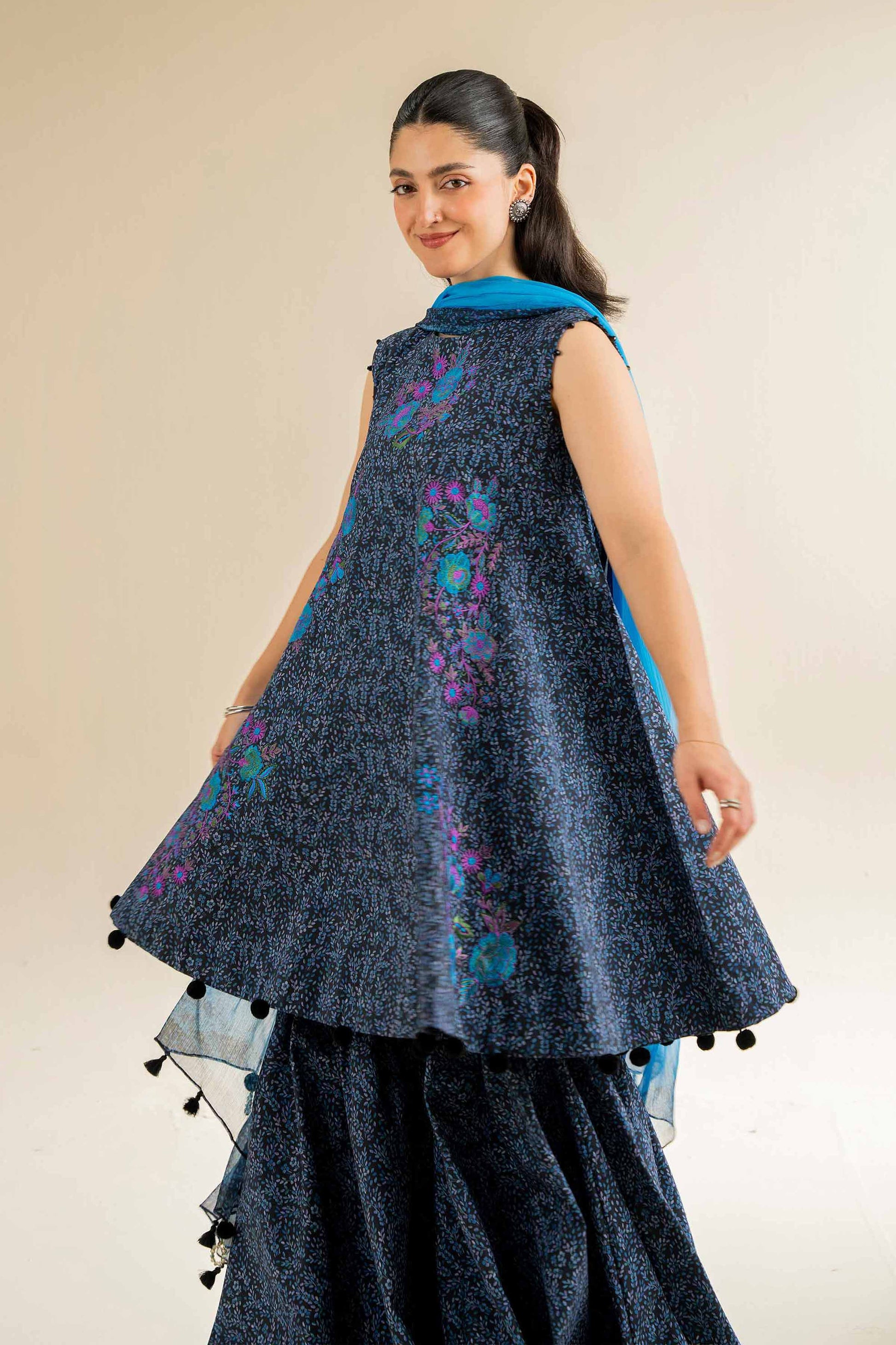 Nishat | Cross Season Edit | 42501084 - Aqsa Fabrics