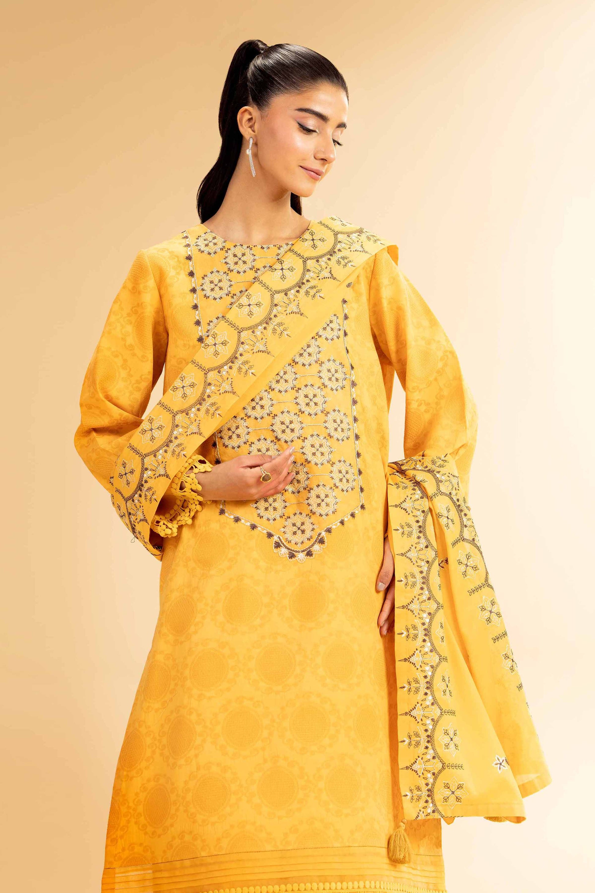 Nishat | Cross Season Edit | 42501100 - Aqsa Fabrics