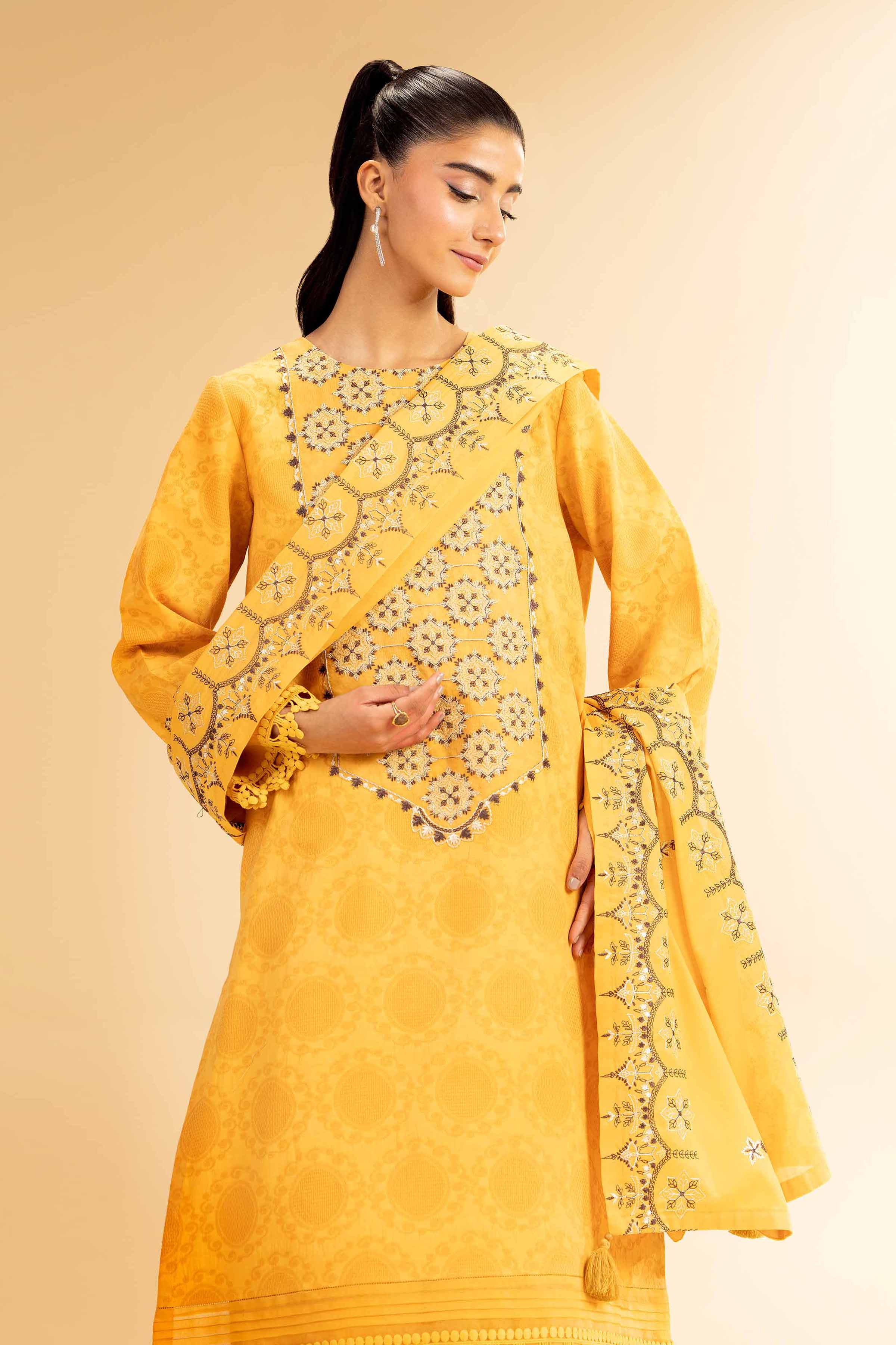 Nishat | Cross Season Edit | 42501100 - Aqsa Fabrics