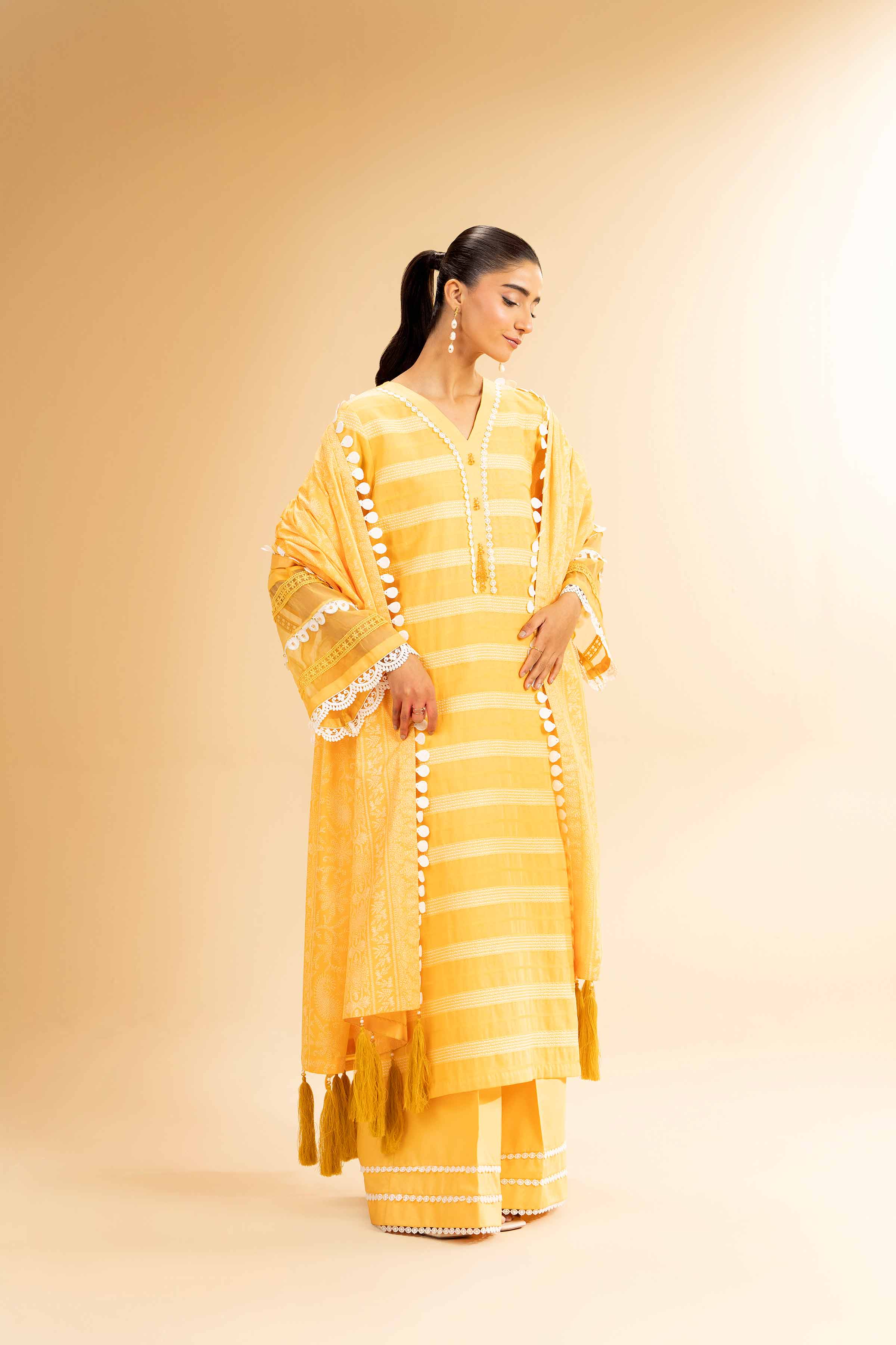 Nishat | Cross Season Edit | 42501110 - Aqsa Fabrics