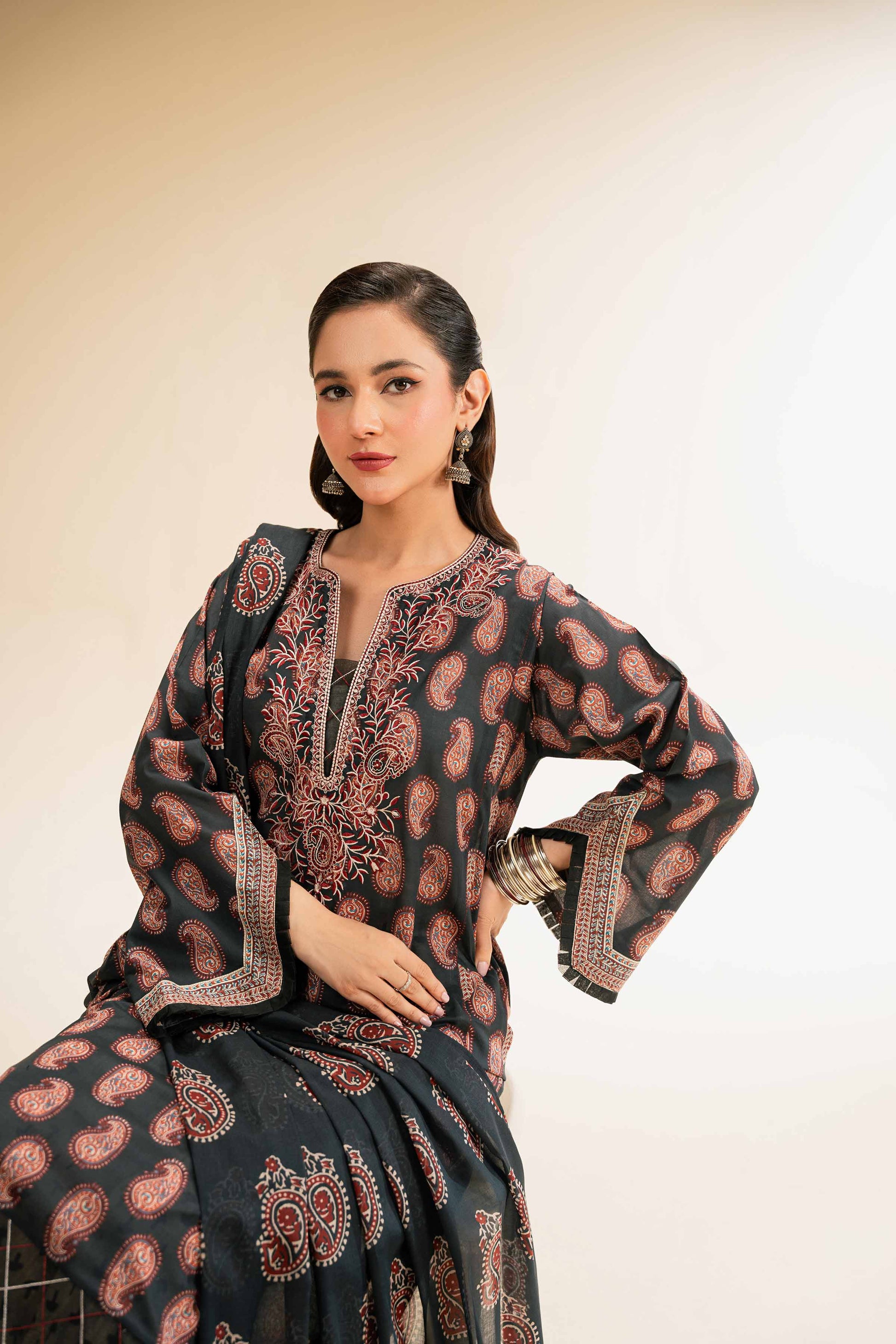 Nishat | Cross Season Edit | 42519175 - Aqsa Fabrics