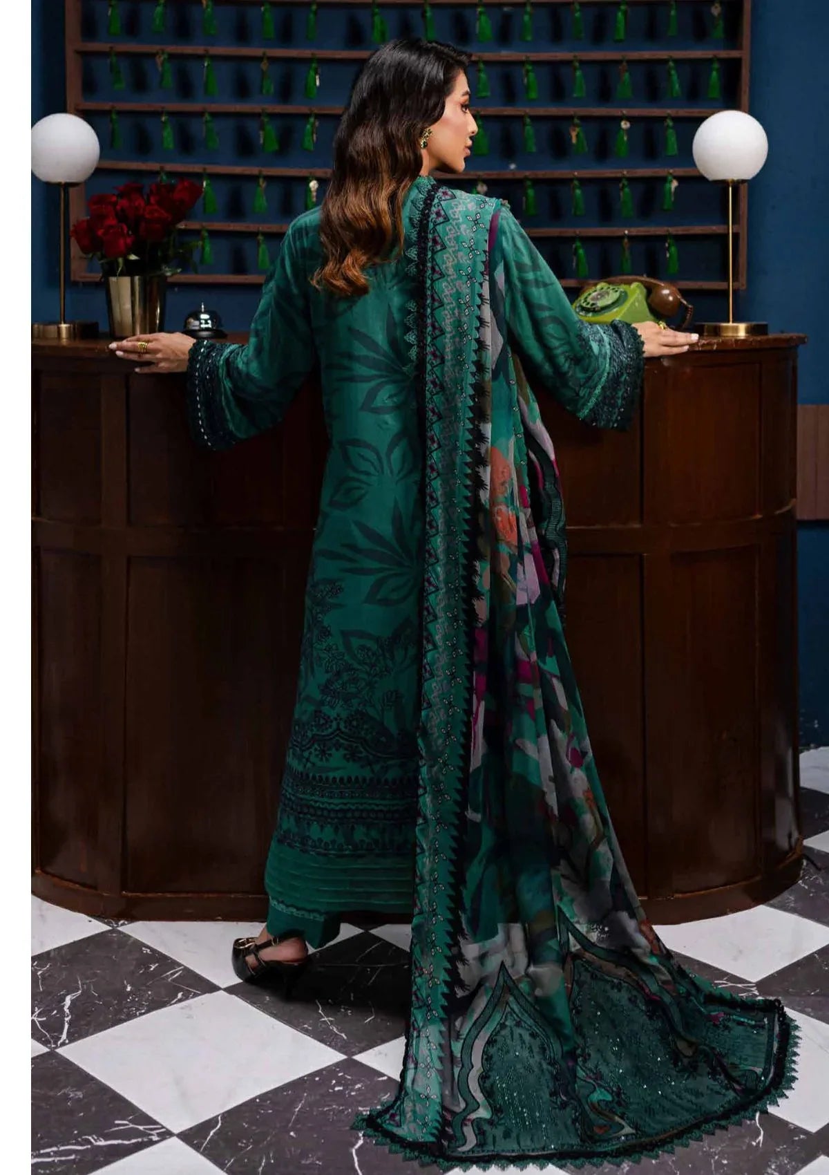 Nureh | Gardenia Lawn | NSG -160 - Aqsa Fabrics