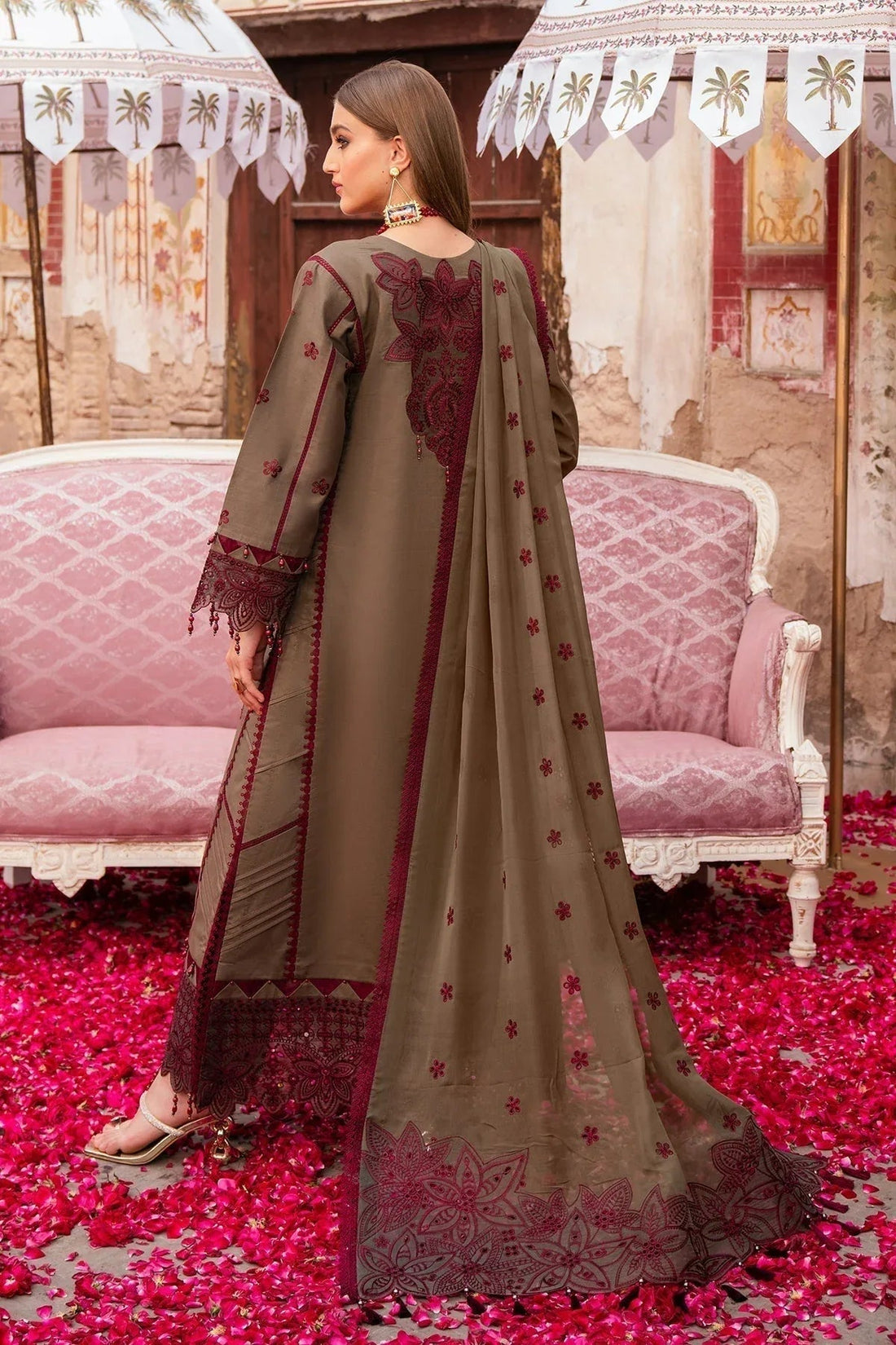 Alizeh | Rawayat Luxury Lawn 24 | Zeenat - Aqsa Fabrics