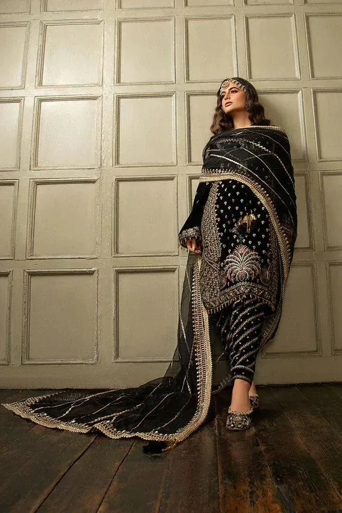 Sobia Nazir | Nur Wedding Formals 23 | Des 04 - Aqsa Fabrics