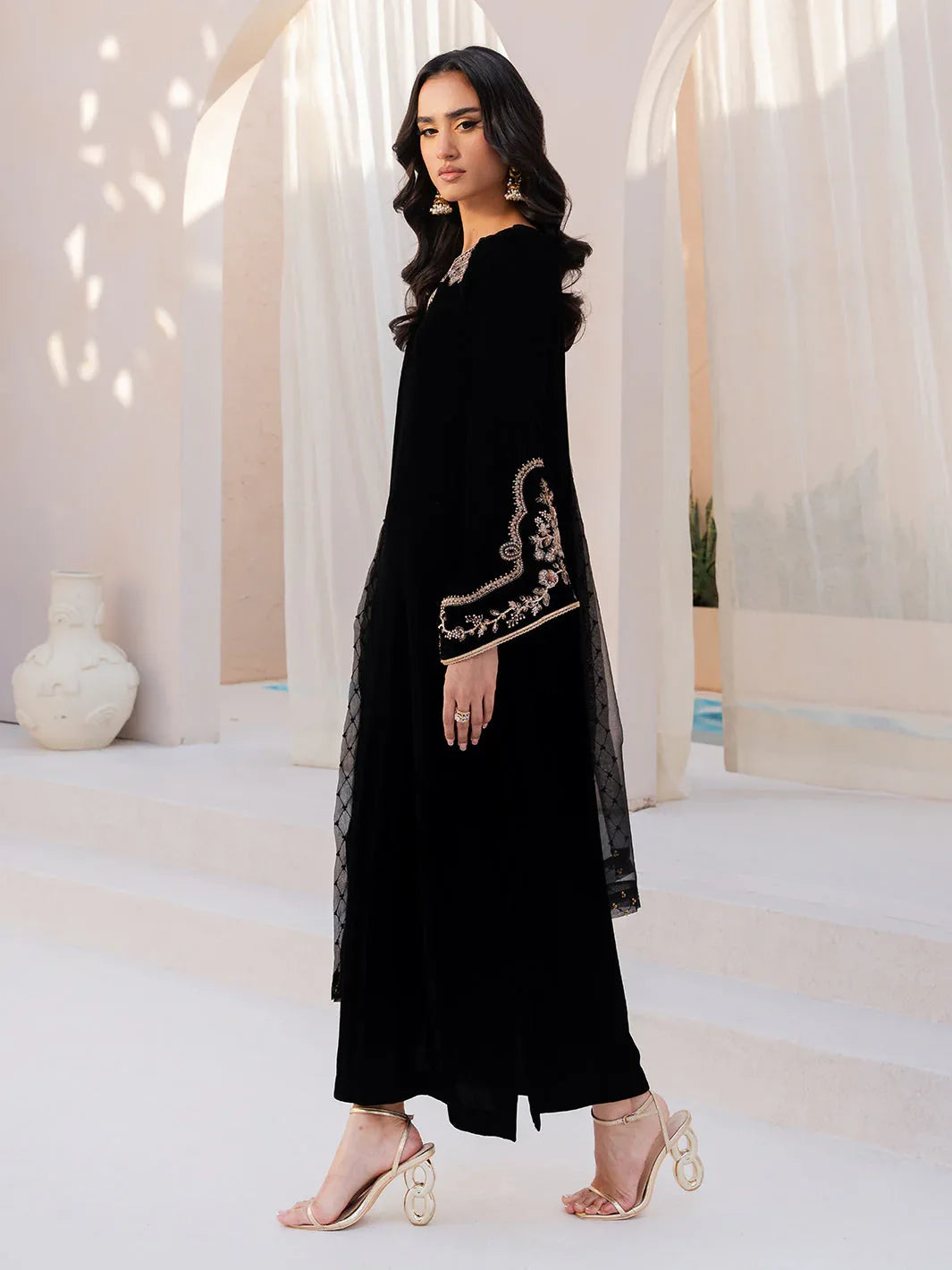 Izel | Le Tresor Formals | Orabel - Aqsa Fabrics