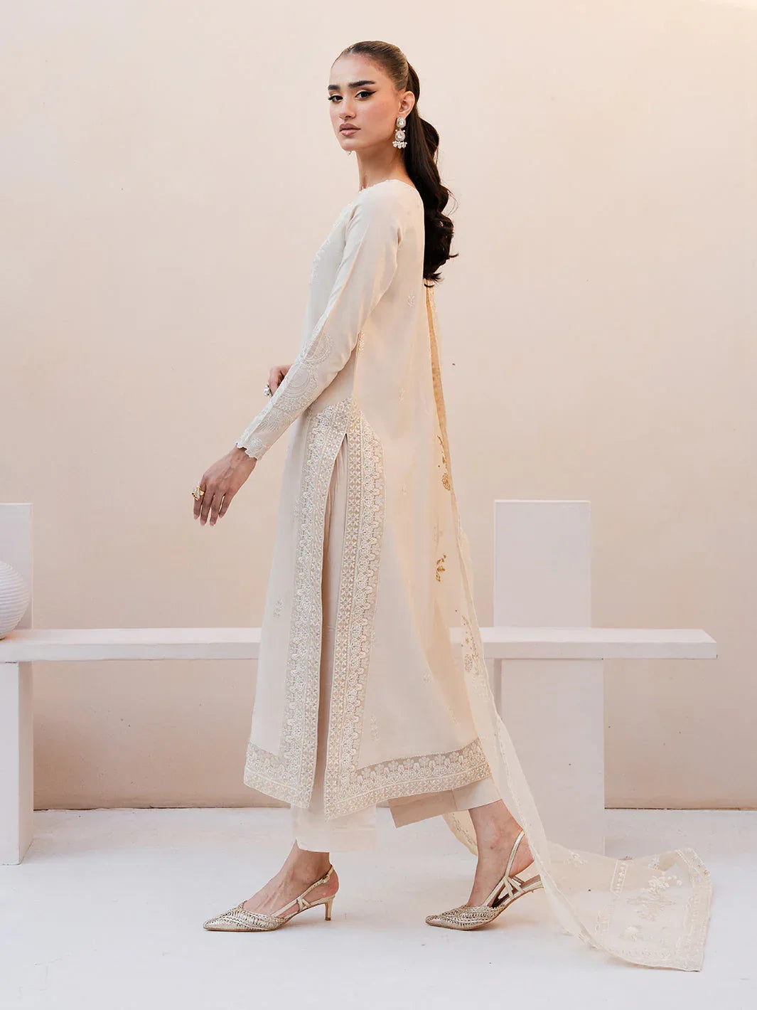 Izel | Le Tresor Formals | Orsine - Aqsa Fabrics
