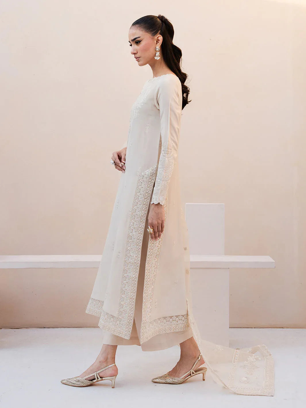 Izel | Le Tresor Formals | Orsine - Aqsa Fabrics