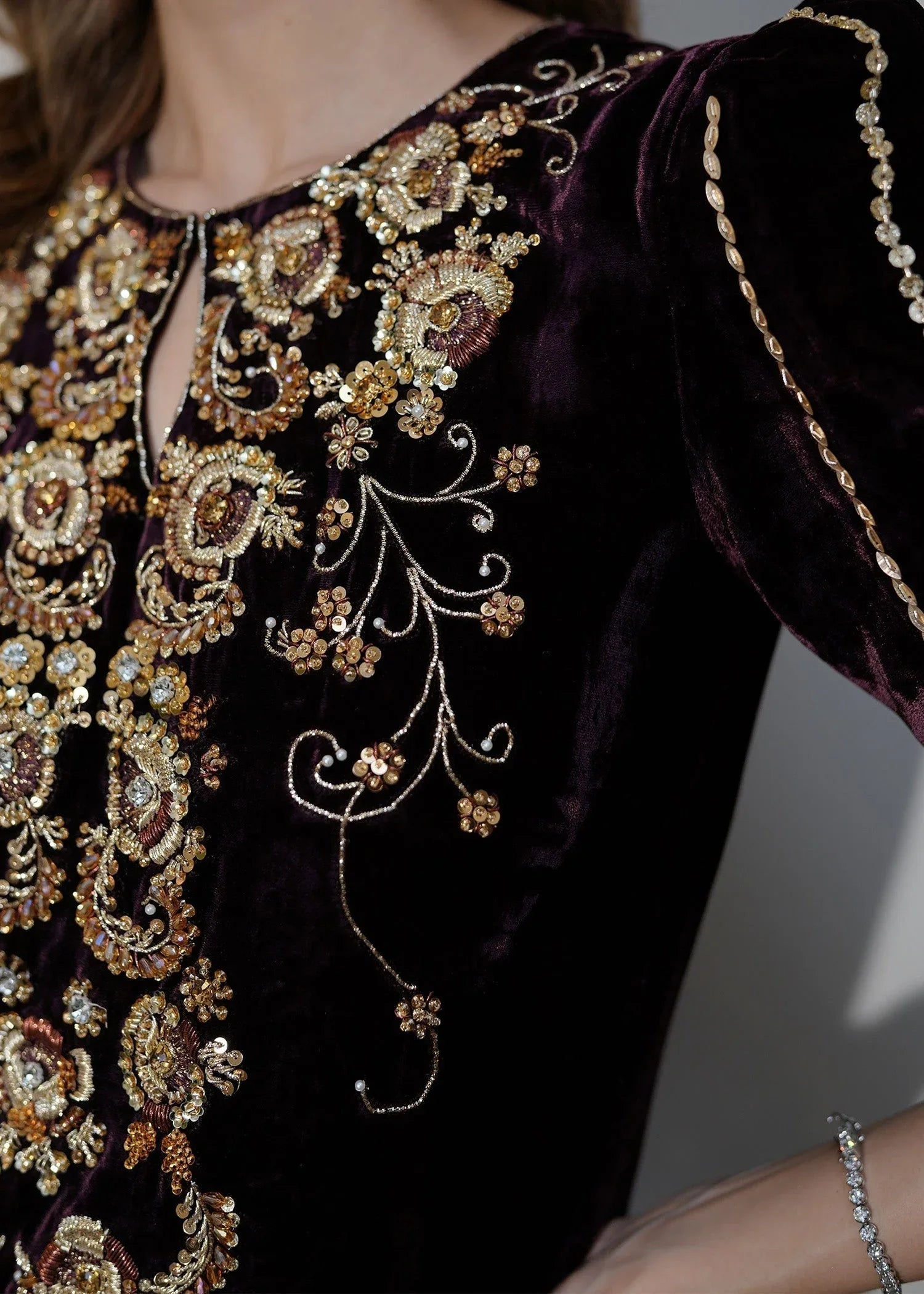 Mahum Asad | Voila Velvets | Jade - Aqsa Fabrics