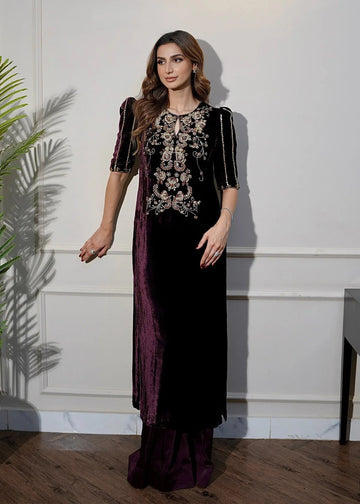Mahum Asad | Voila Velvets | Jade - Aqsa Fabrics