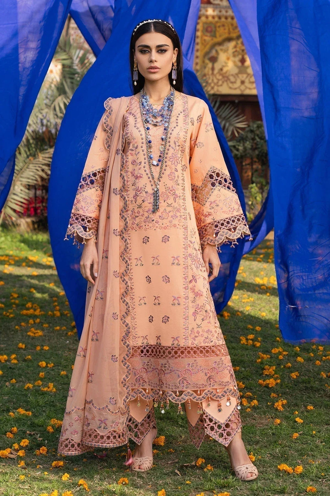 Alizeh | Rawayat Luxury Lawn 24 | Nazmin - Aqsa Fabrics