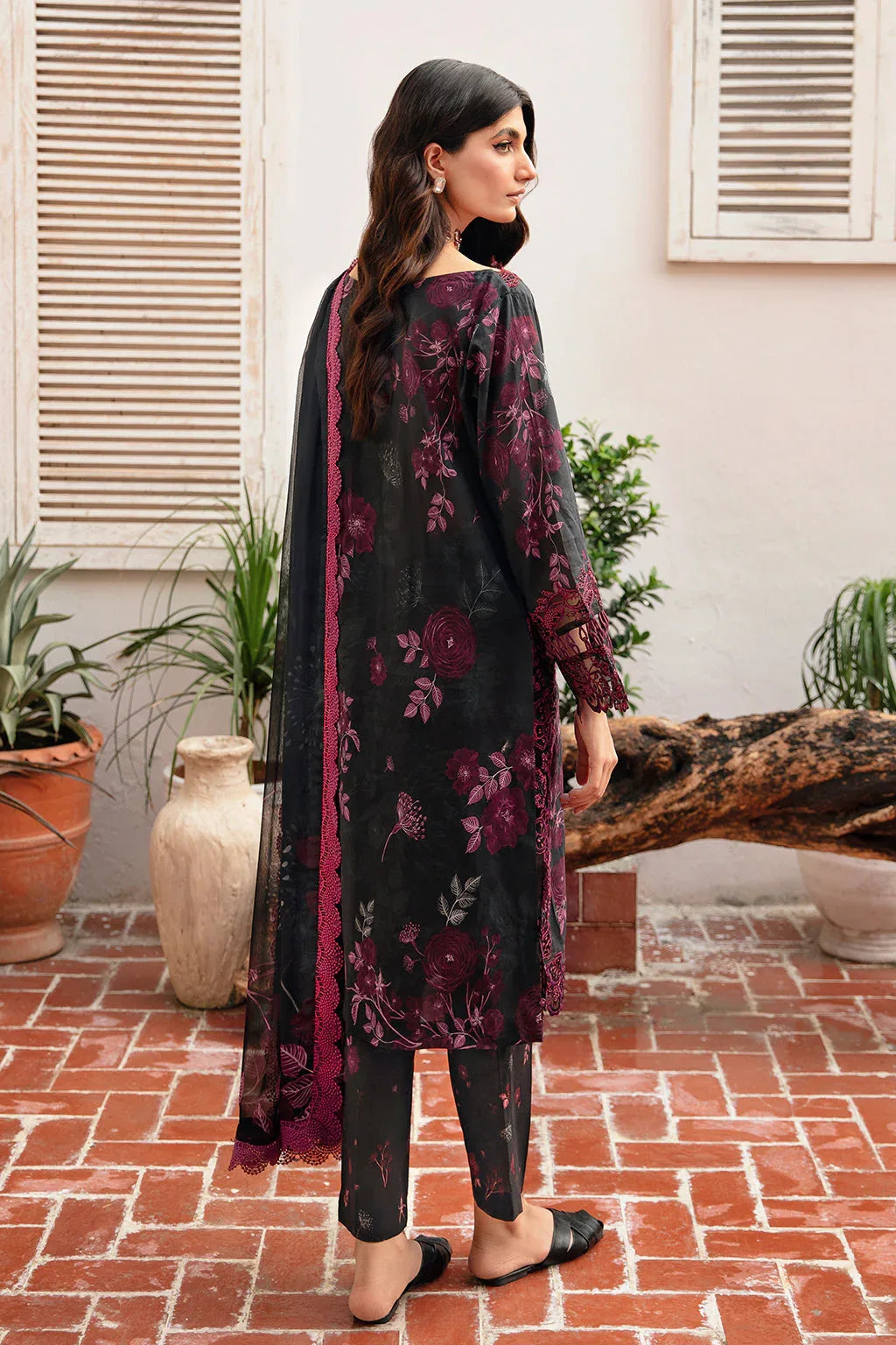 Ramsha | Rangrez Lawn Collection | N-401 - Aqsa Fabrics