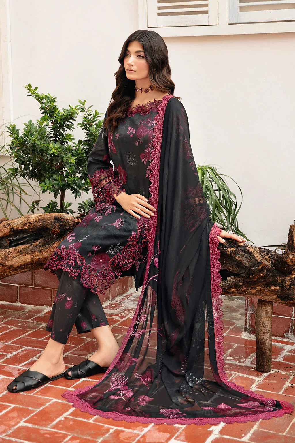 Ramsha | Rangrez Lawn Collection | N-401 - Aqsa Fabrics