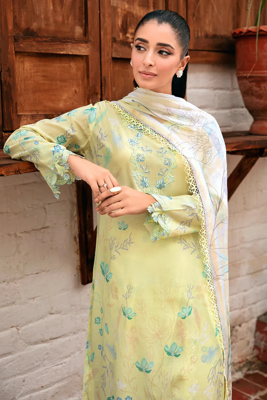 Ramsha | Rangrez Lawn Collection | N-407 - Aqsa Fabrics