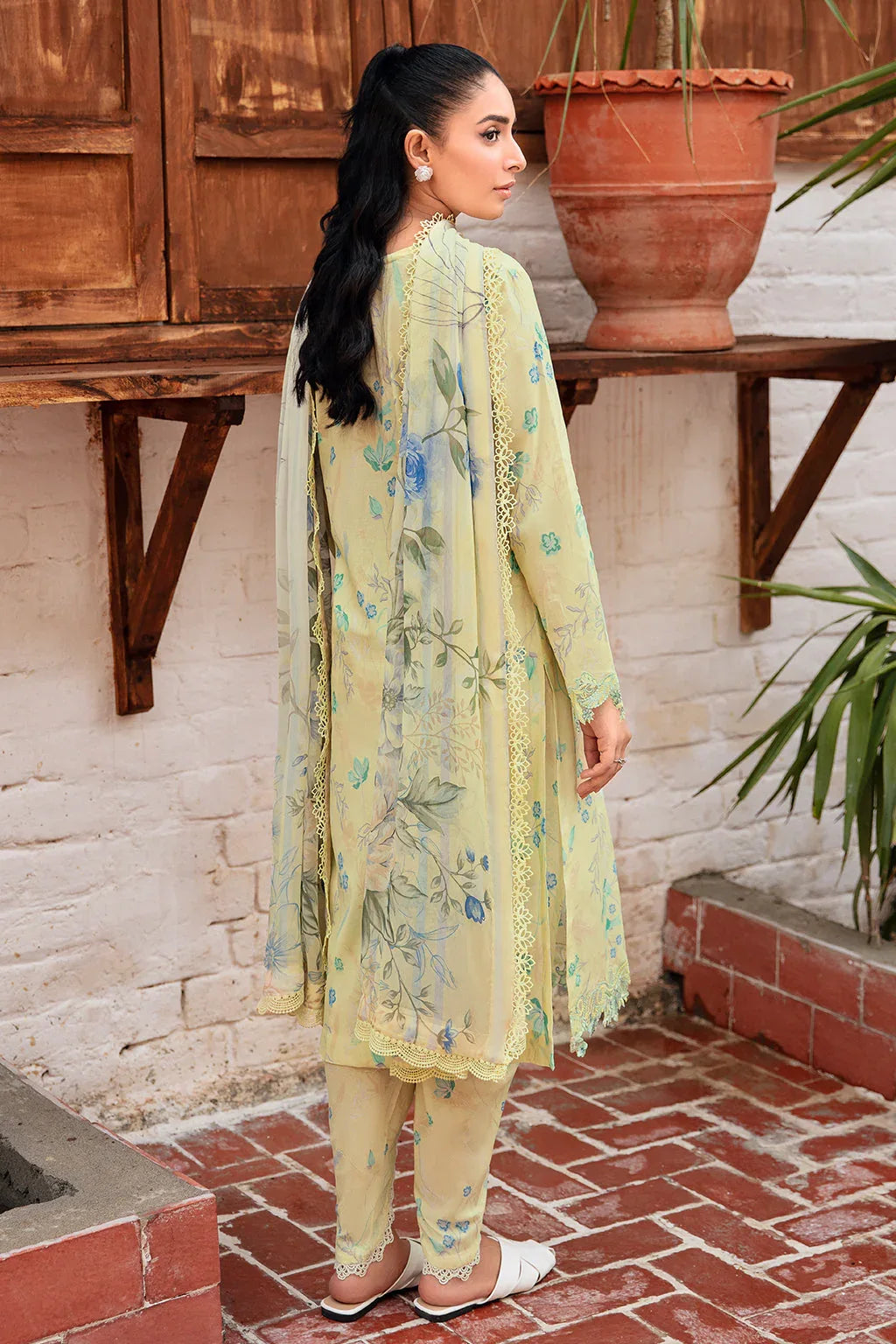 Ramsha | Rangrez Lawn Collection | N-407 - Aqsa Fabrics
