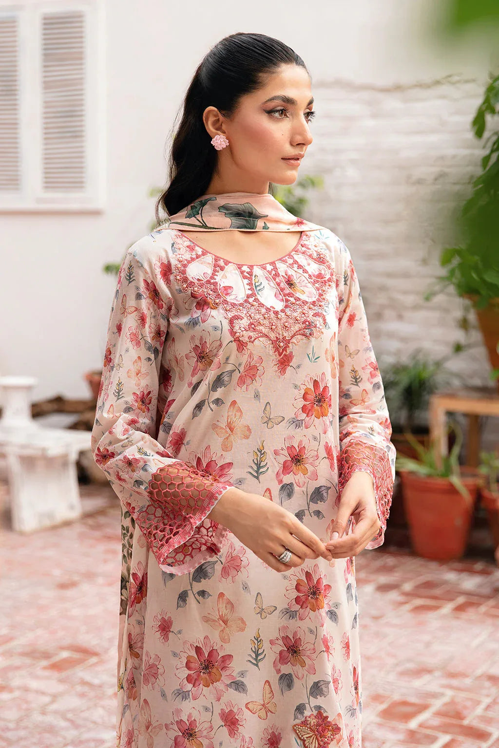 Ramsha | Rangrez Lawn Collection | N-406 - Aqsa Fabrics