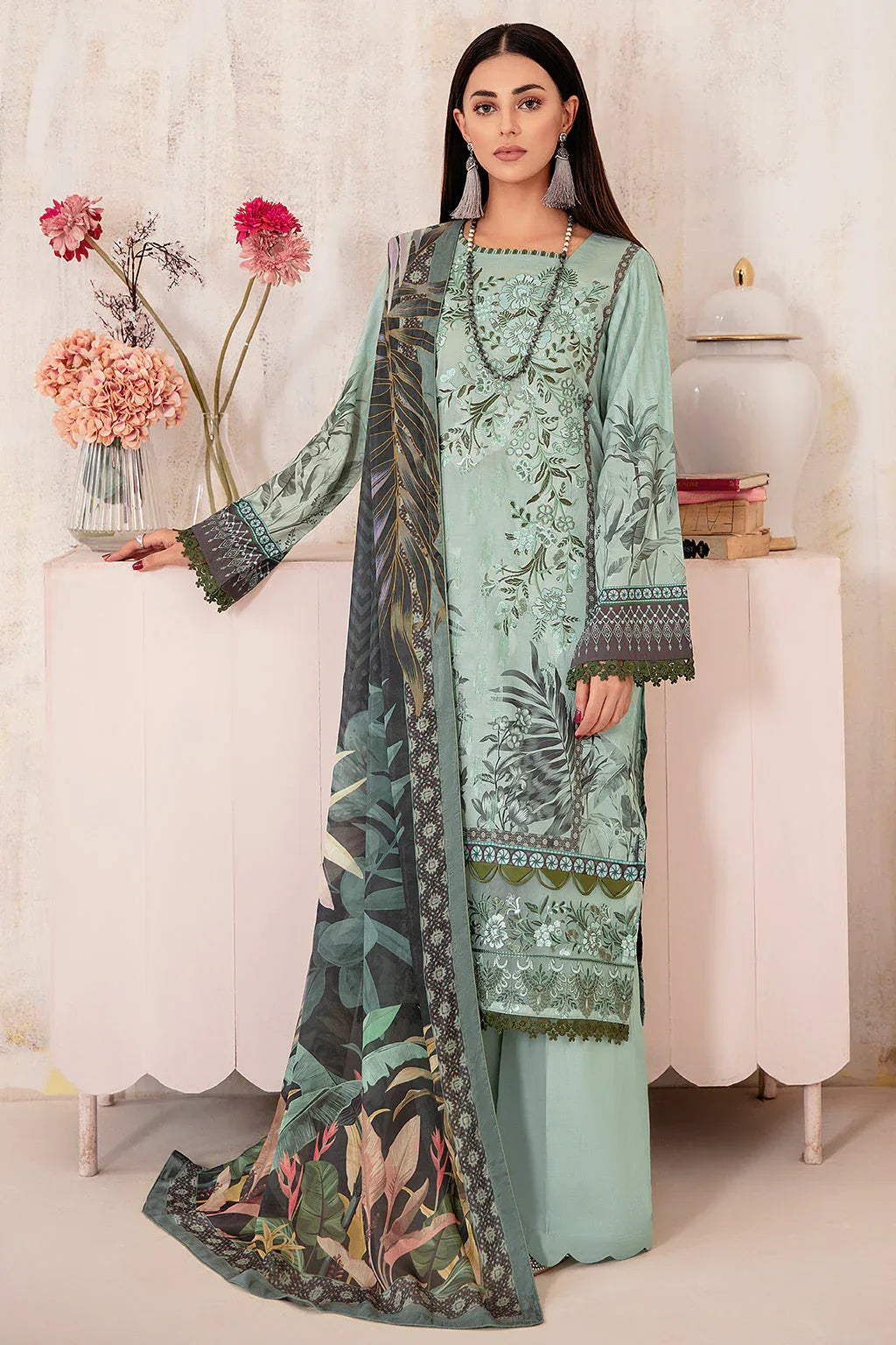 Ramsha | Rangrez Lawn Collection | N-301 - Aqsa Fabrics