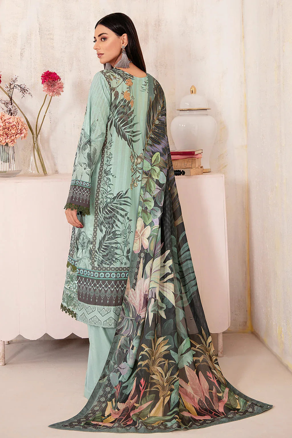 Ramsha | Rangrez Lawn Collection | N-301 - Aqsa Fabrics