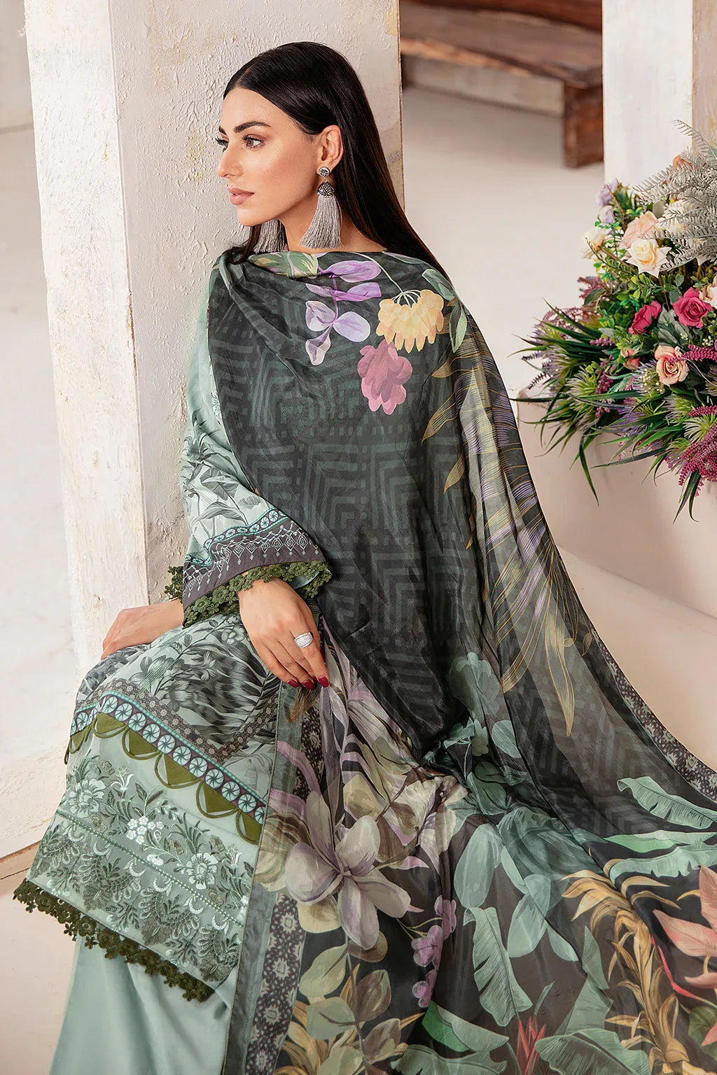 Ramsha | Rangrez Lawn Collection | N-301 - Aqsa Fabrics