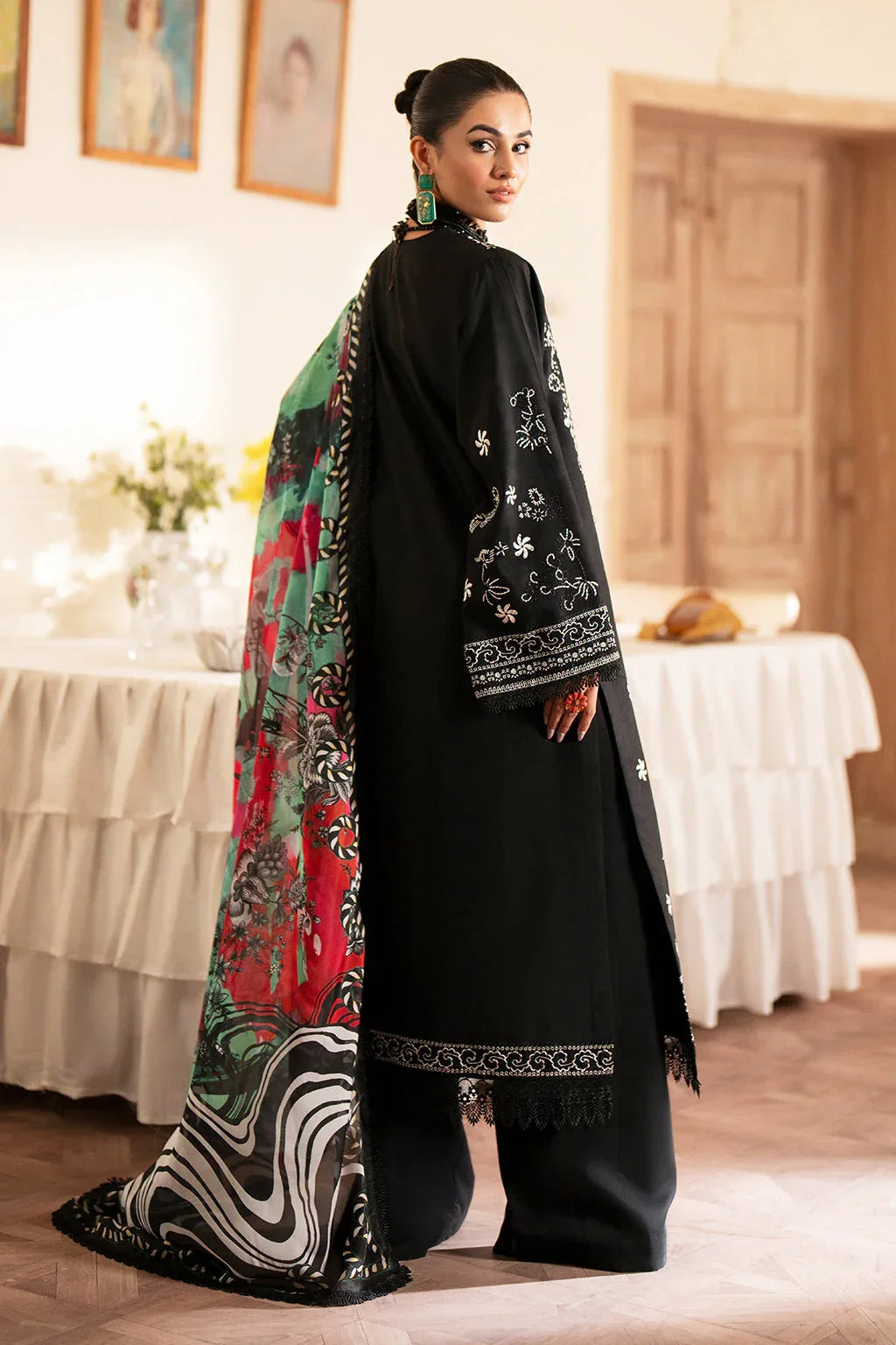 Saad Shaikh | Lumiere Winter |  D-06 Seina - Aqsa Fabrics