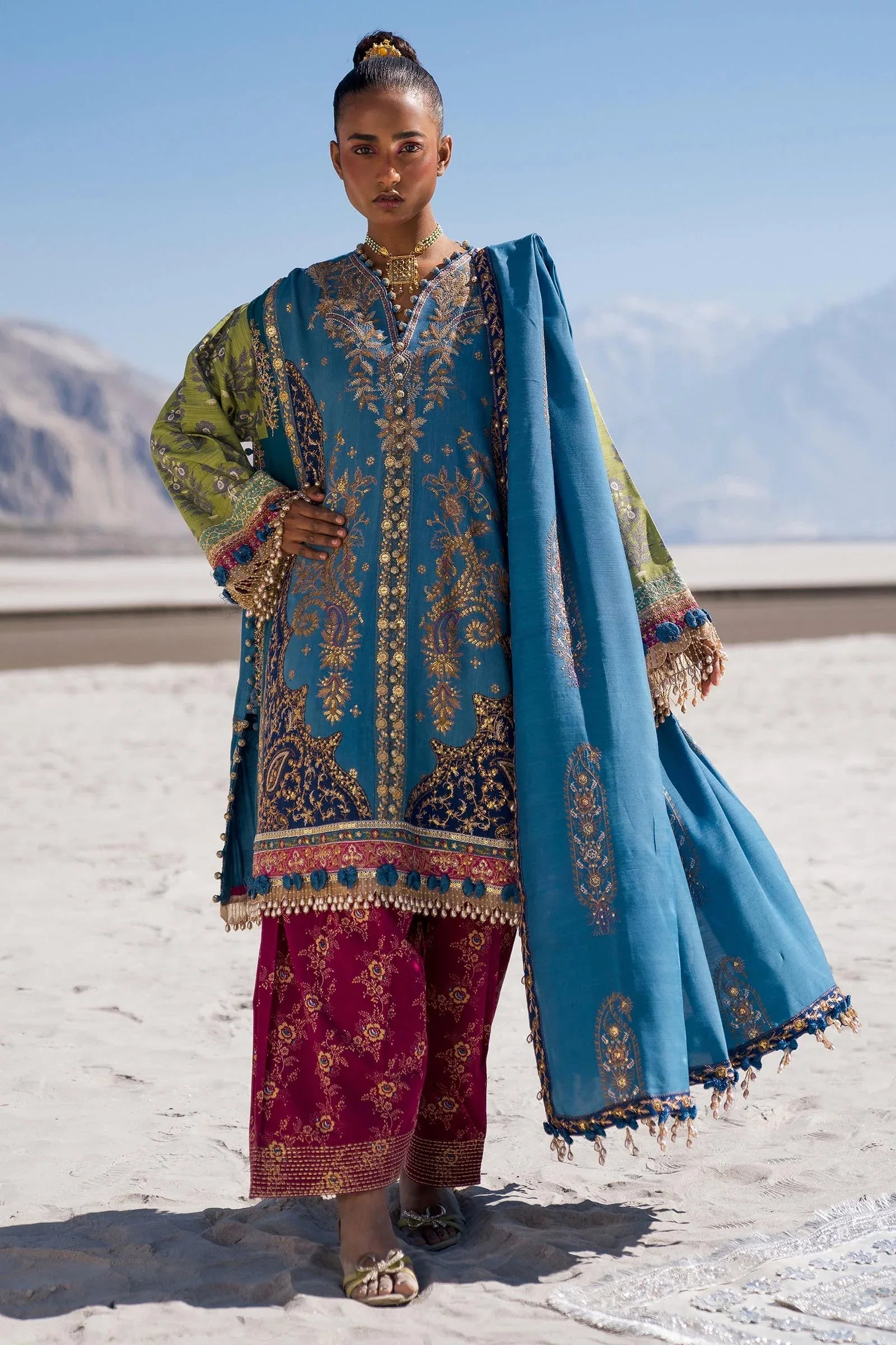 Sana Safinaz | Winter Shawl 24 | S241-002B-3CP - Aqsa Fabrics