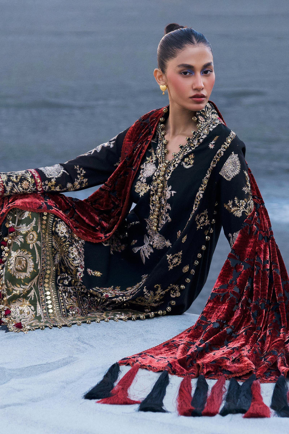 Sana Safinaz | Winter Shawl 24 | S241-001A-3CP - Aqsa Fabrics