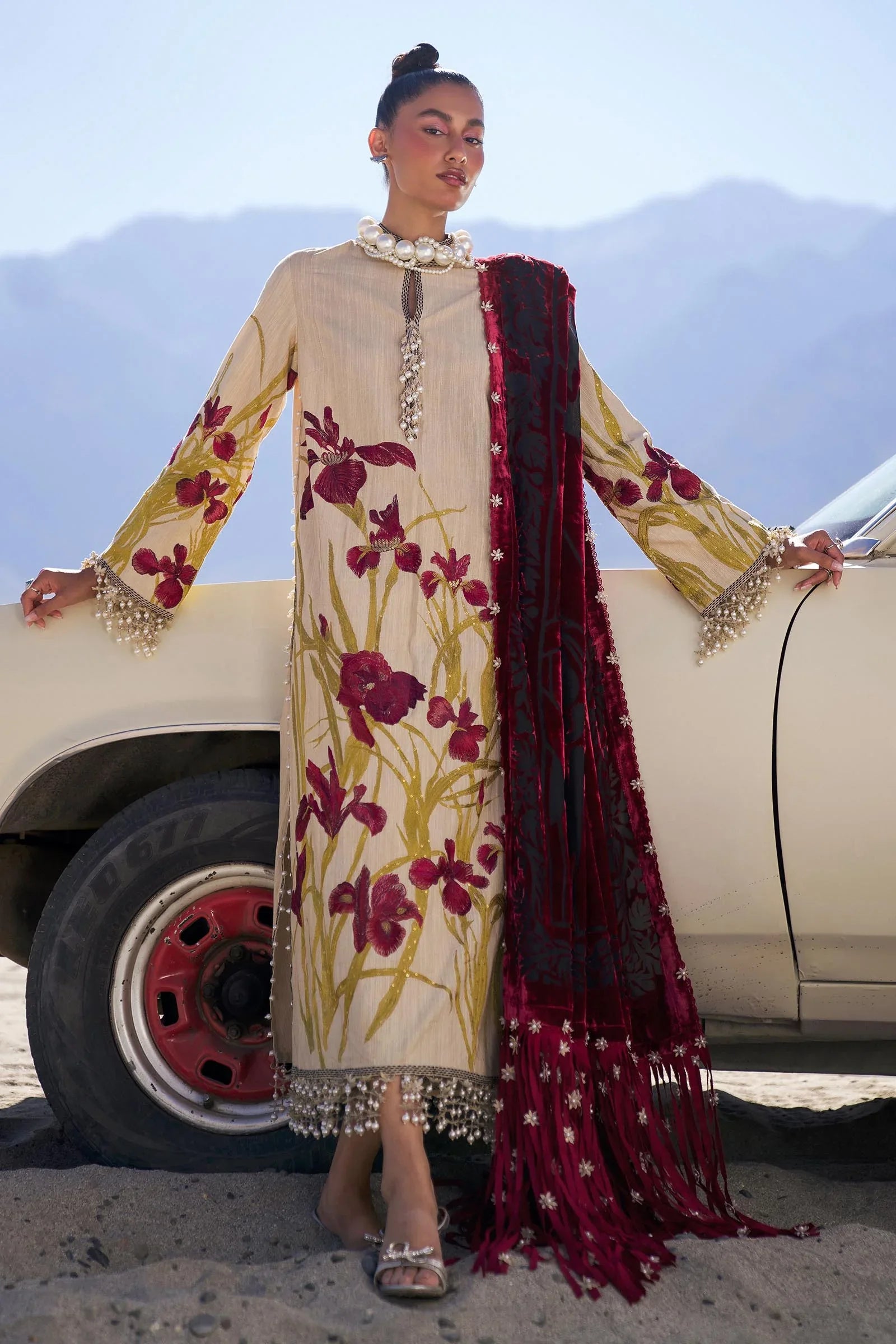 Sana Safinaz | Winter Shawl 24 | S241-003B-3CP - Aqsa Fabrics
