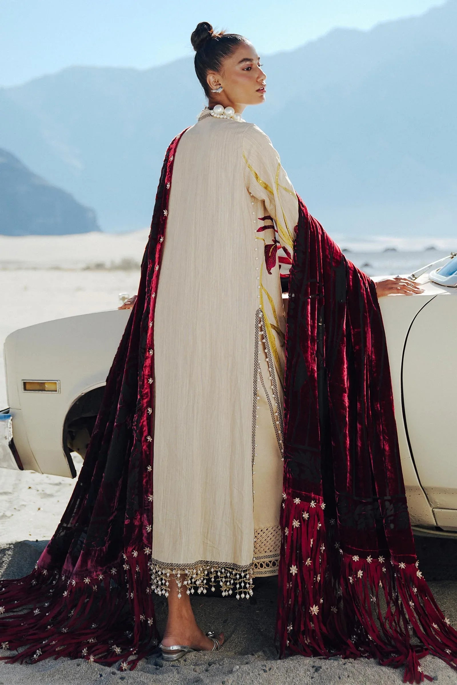 Sana Safinaz | Winter Shawl 24 | S241-003B-3CP - Aqsa Fabrics