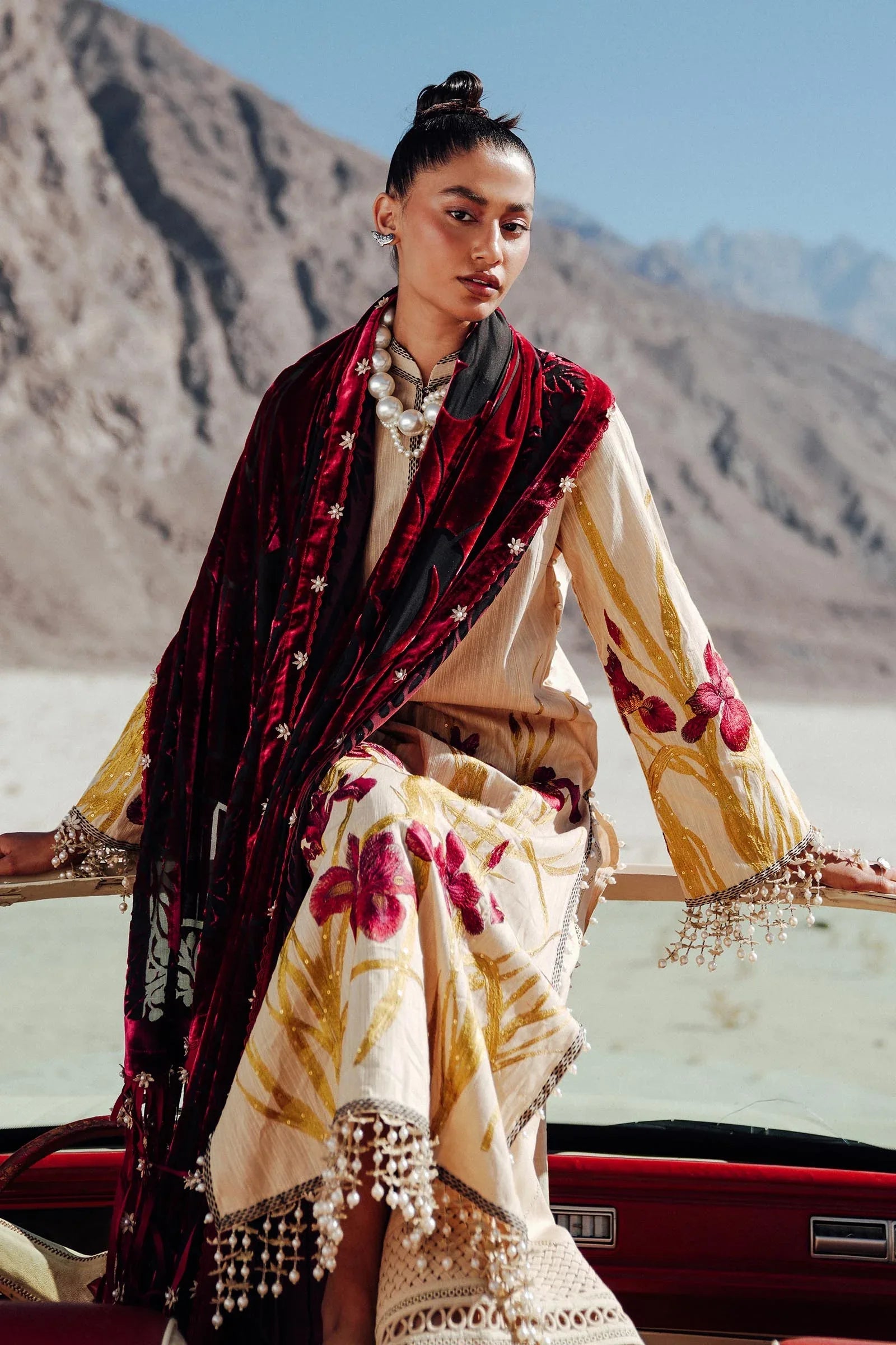 Sana Safinaz | Winter Shawl 24 | S241-003B-3CP - Aqsa Fabrics